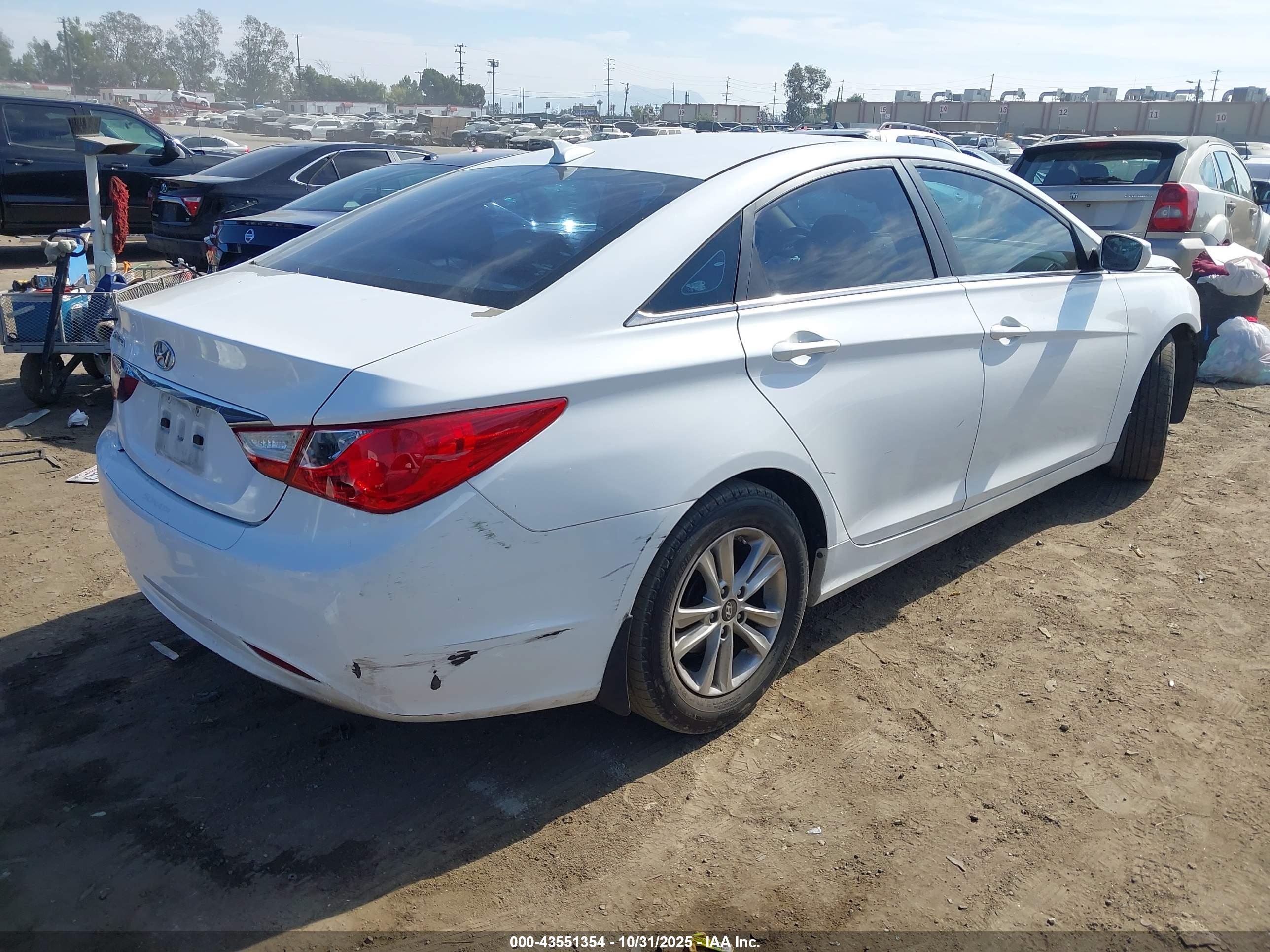 HYUNDAI SONATA image 4