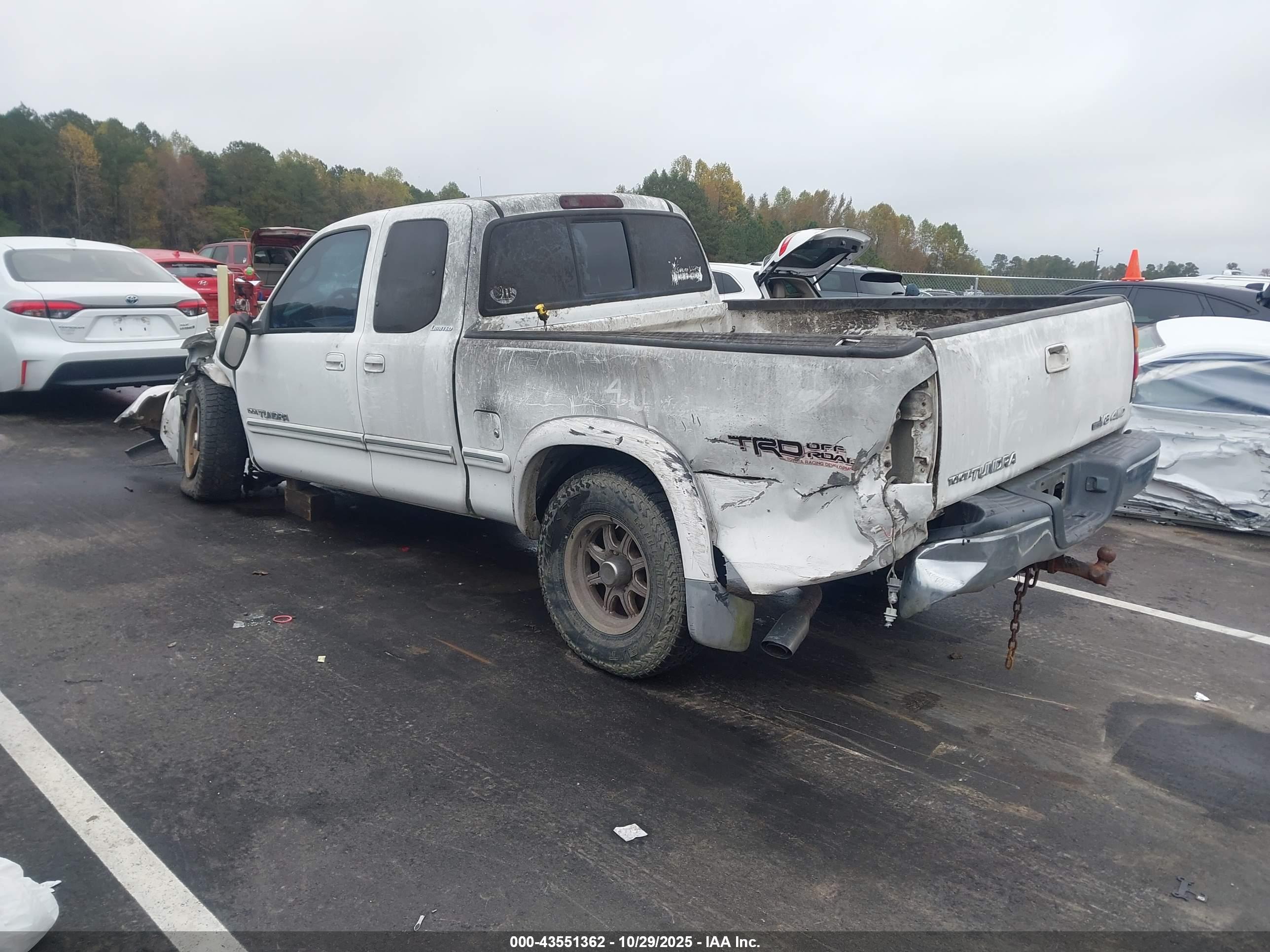 TOYOTA TUNDRA image 3