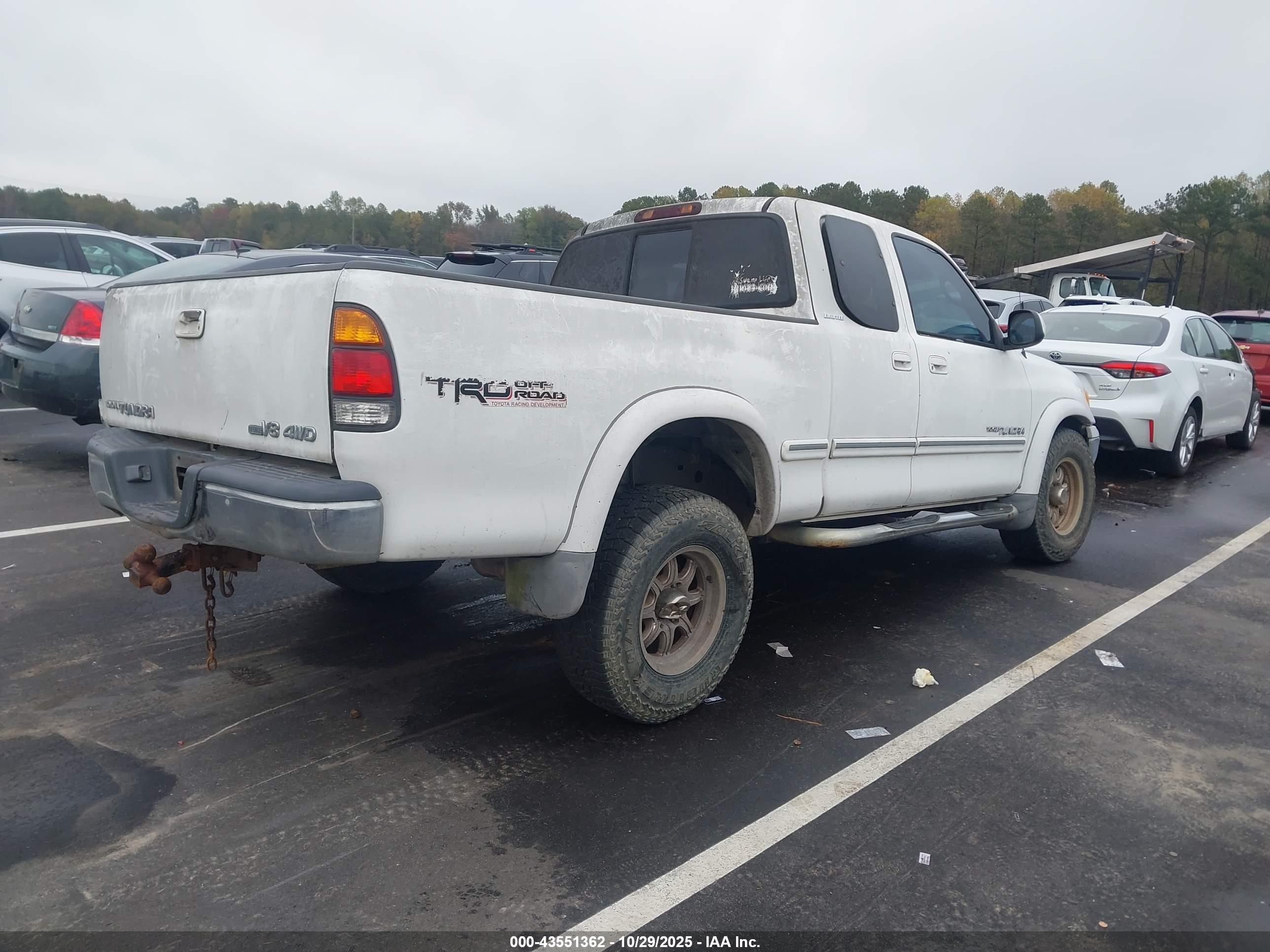 TOYOTA TUNDRA image 4
