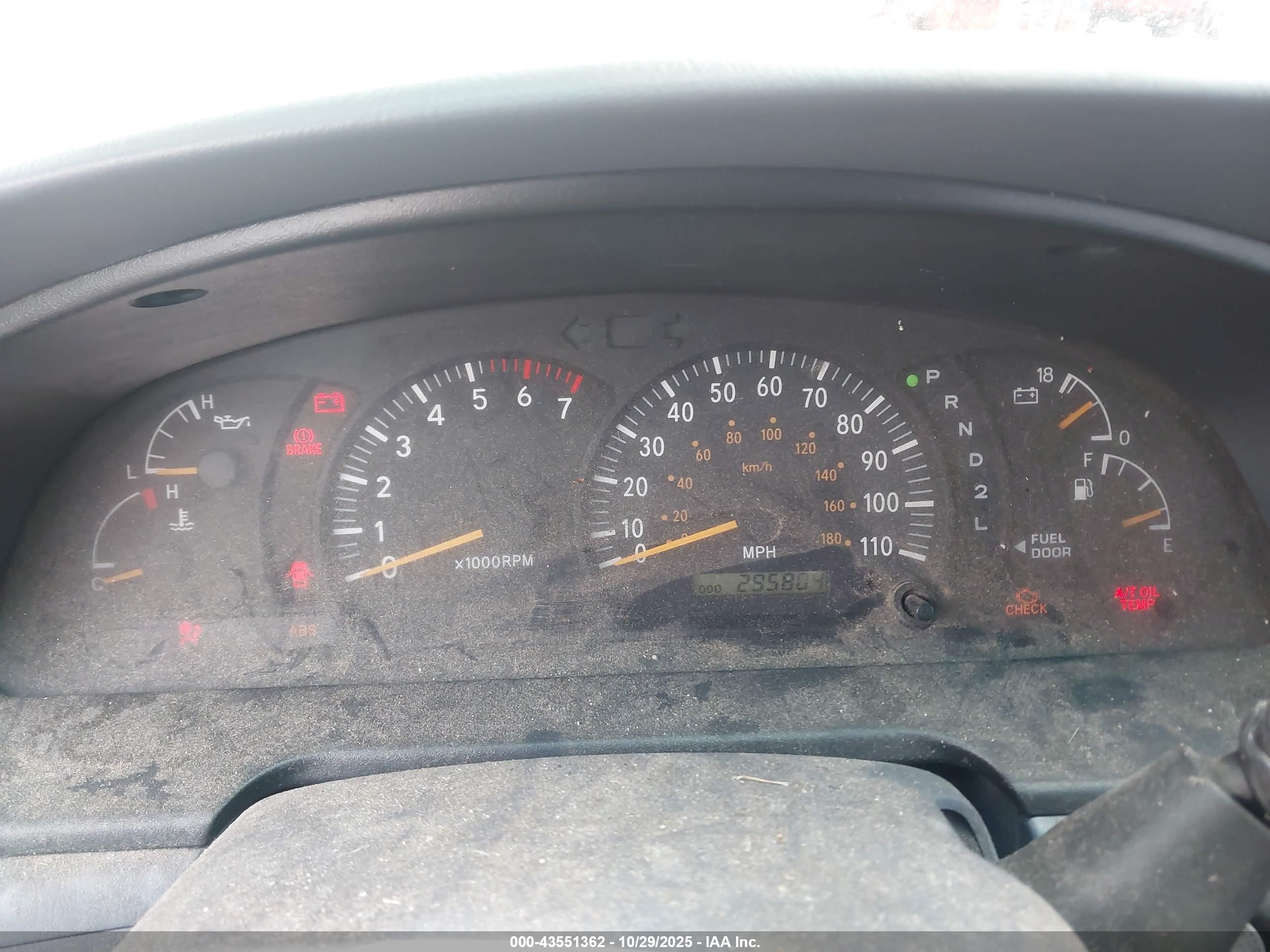 TOYOTA TUNDRA image 7