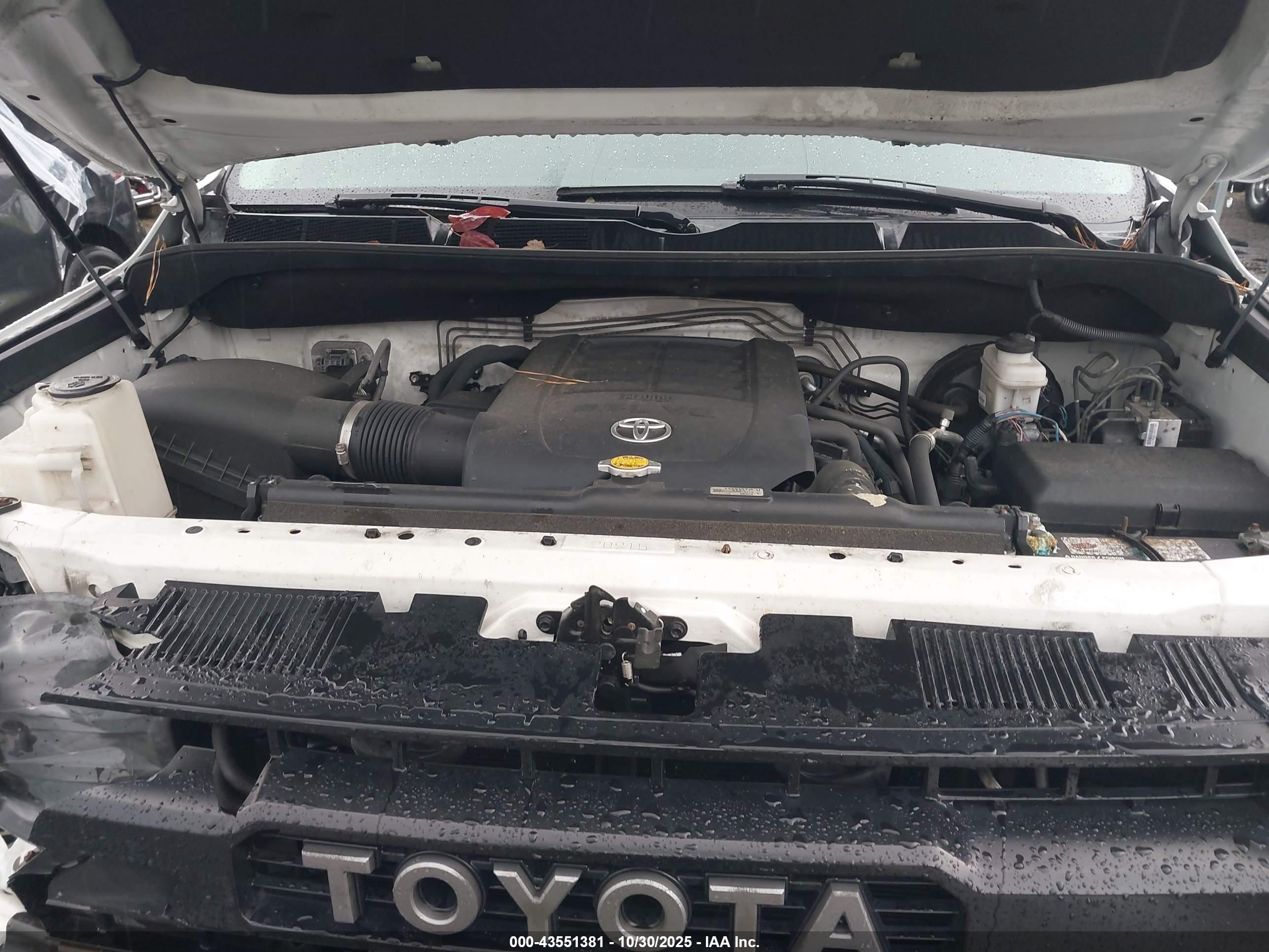 TOYOTA TUNDRA image 10