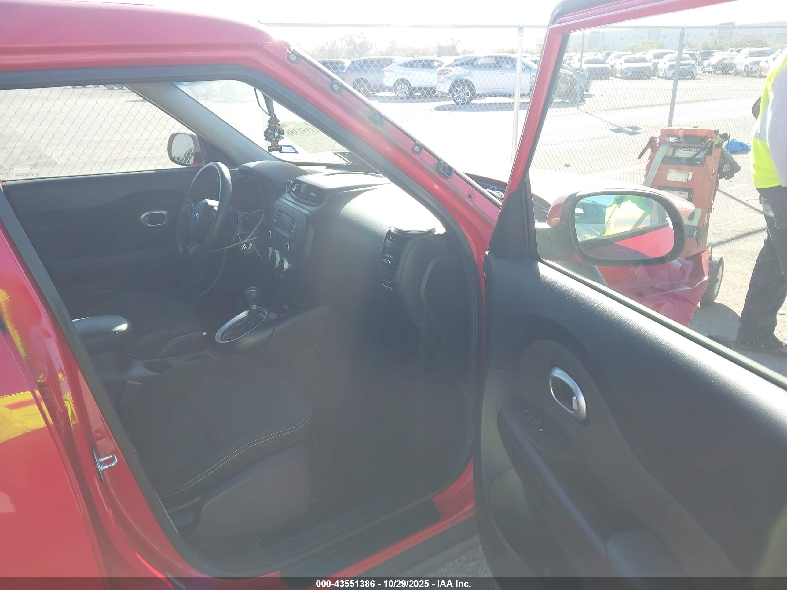KIA SOUL image 5