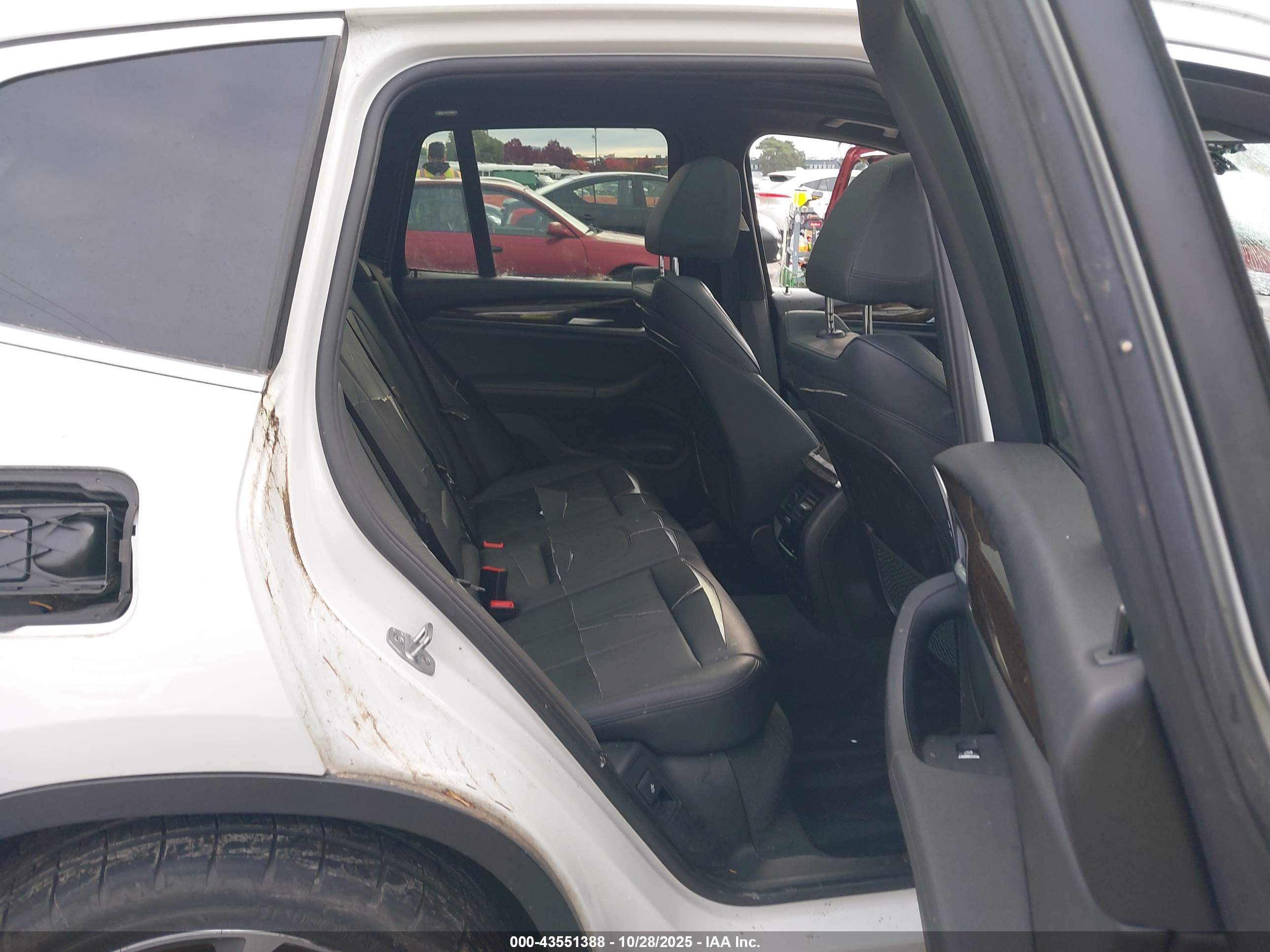 BMW X3 image 8