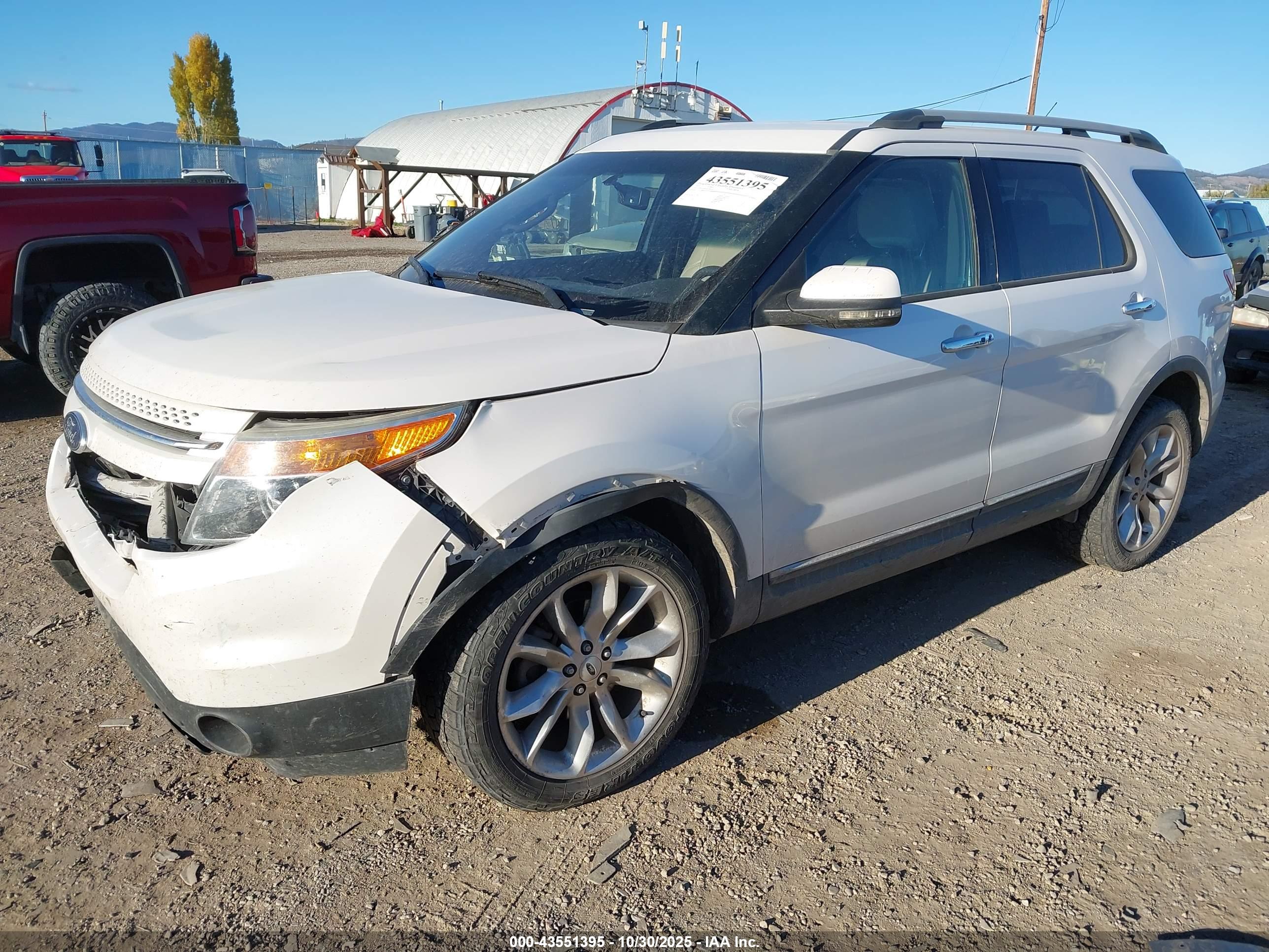 FORD EXPLORER image 2