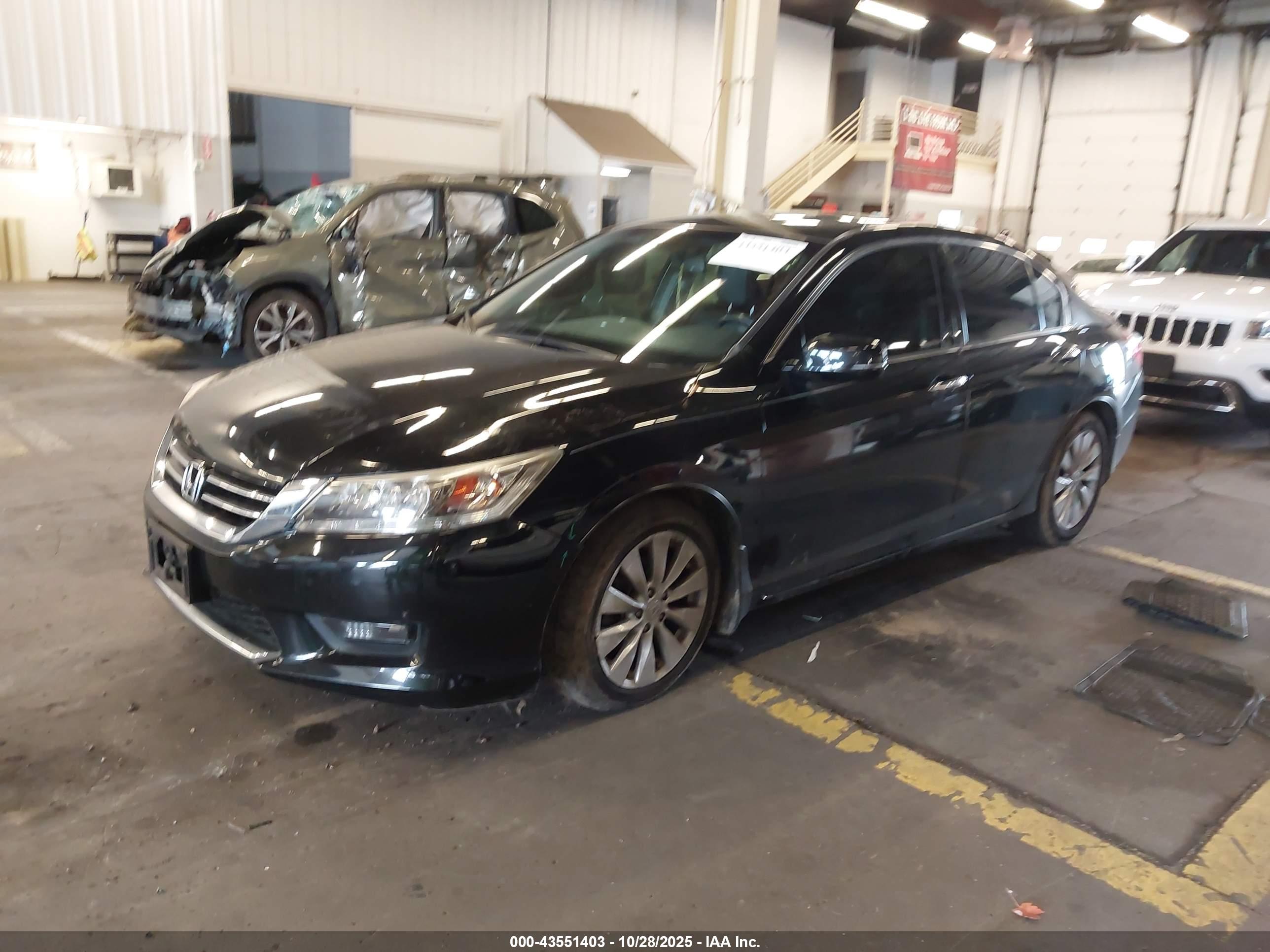 HONDA ACCORD image 2
