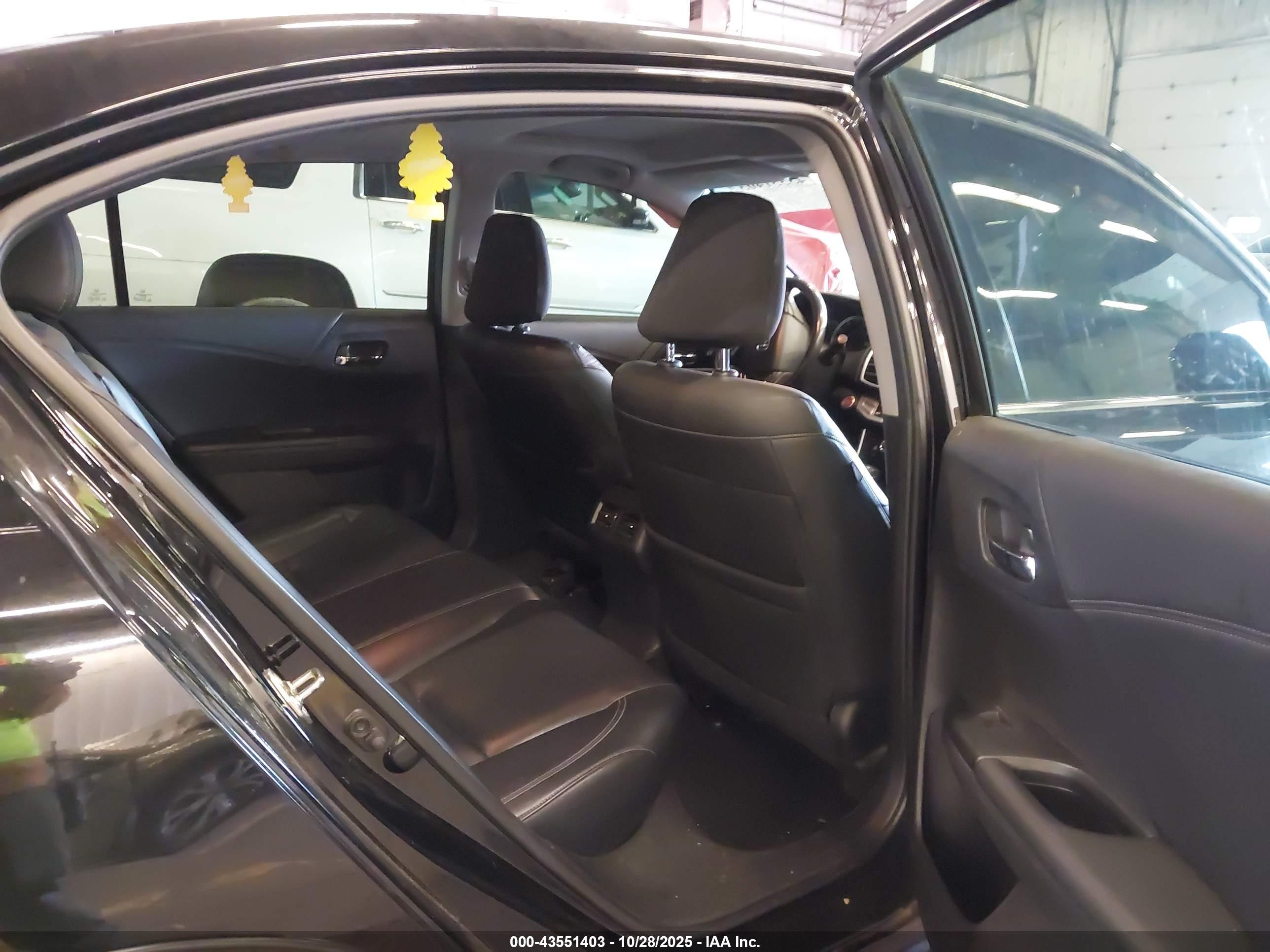 HONDA ACCORD image 8