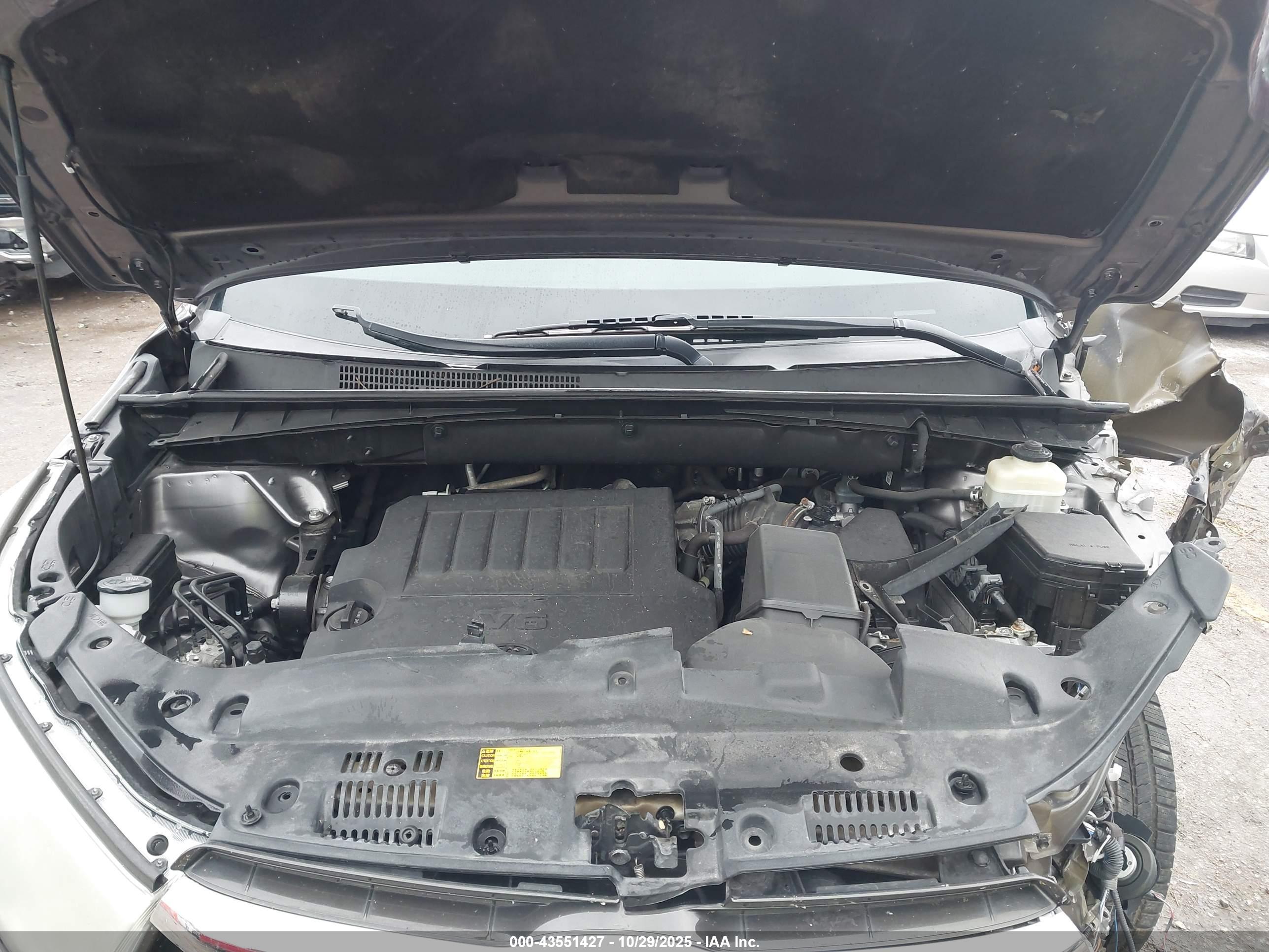 TOYOTA HIGHLANDER image 10