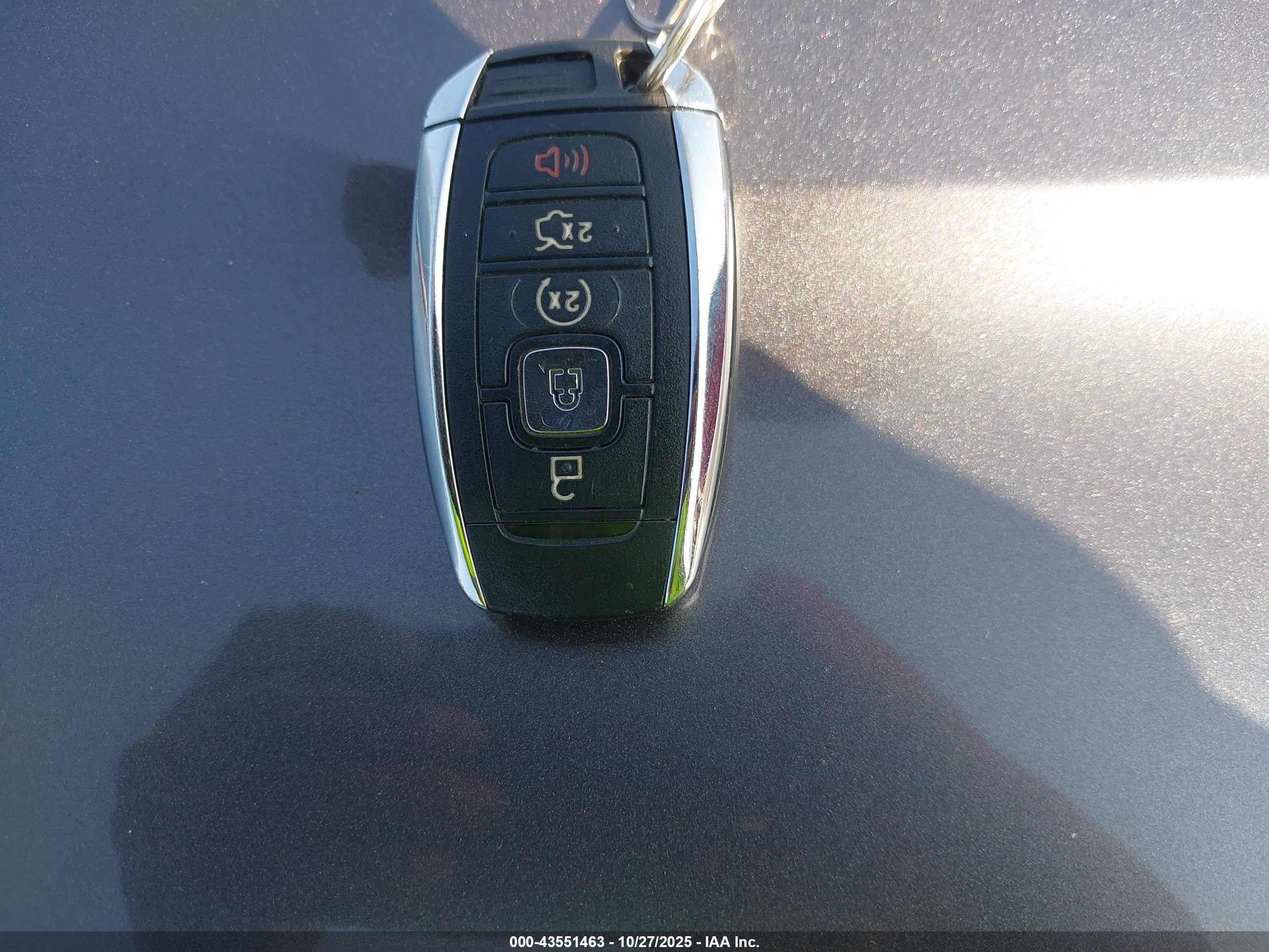 LINCOLN MKC image 11