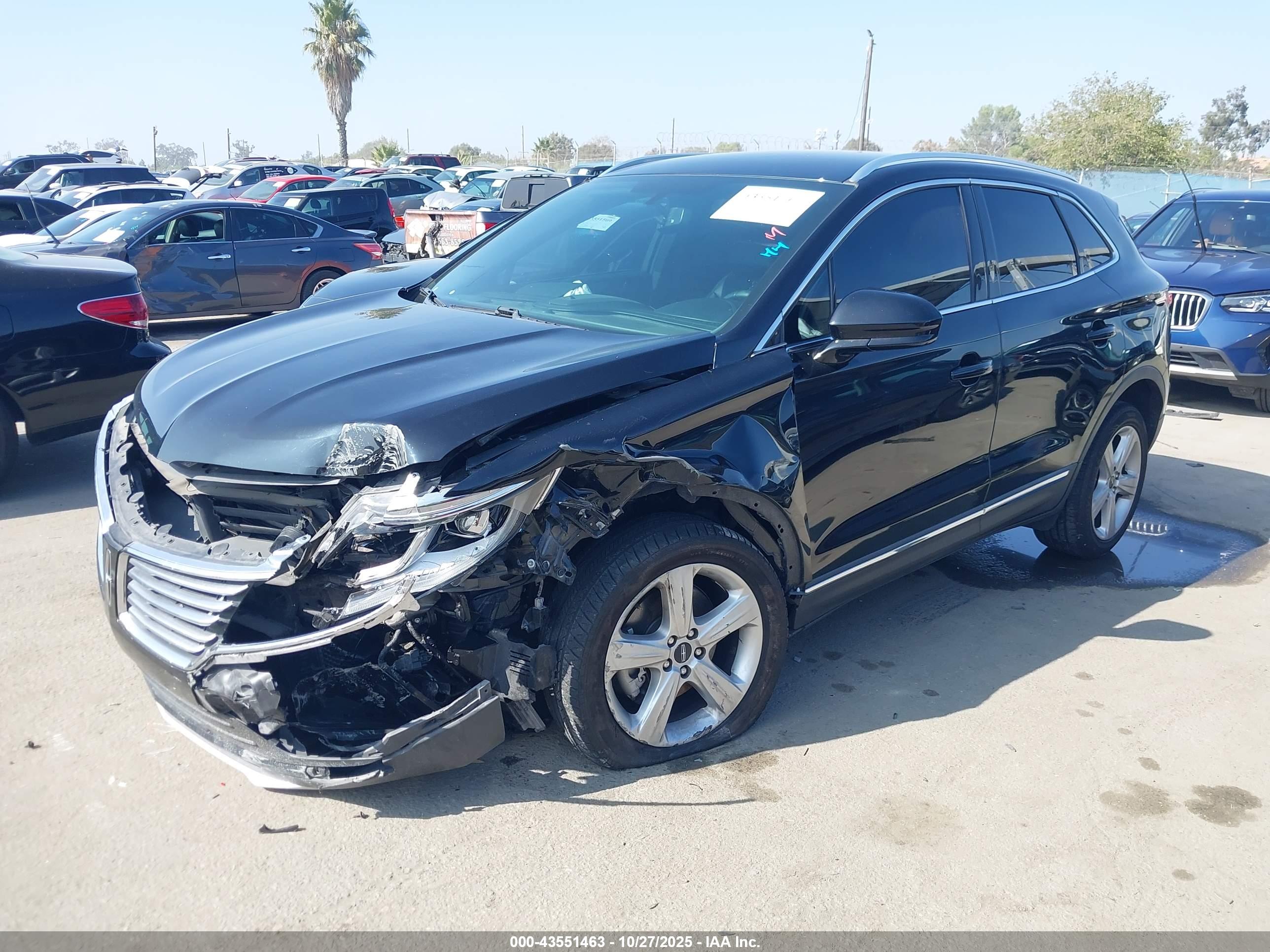 LINCOLN MKC image 2