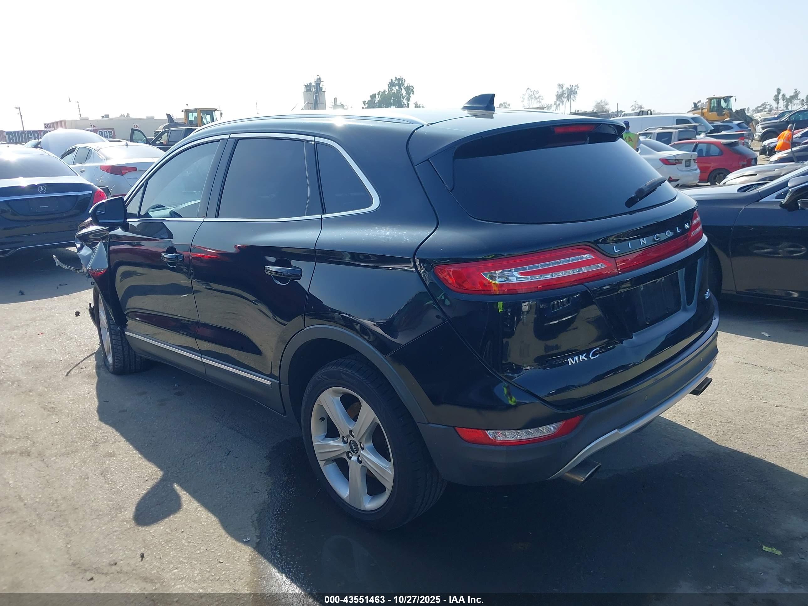 LINCOLN MKC image 3