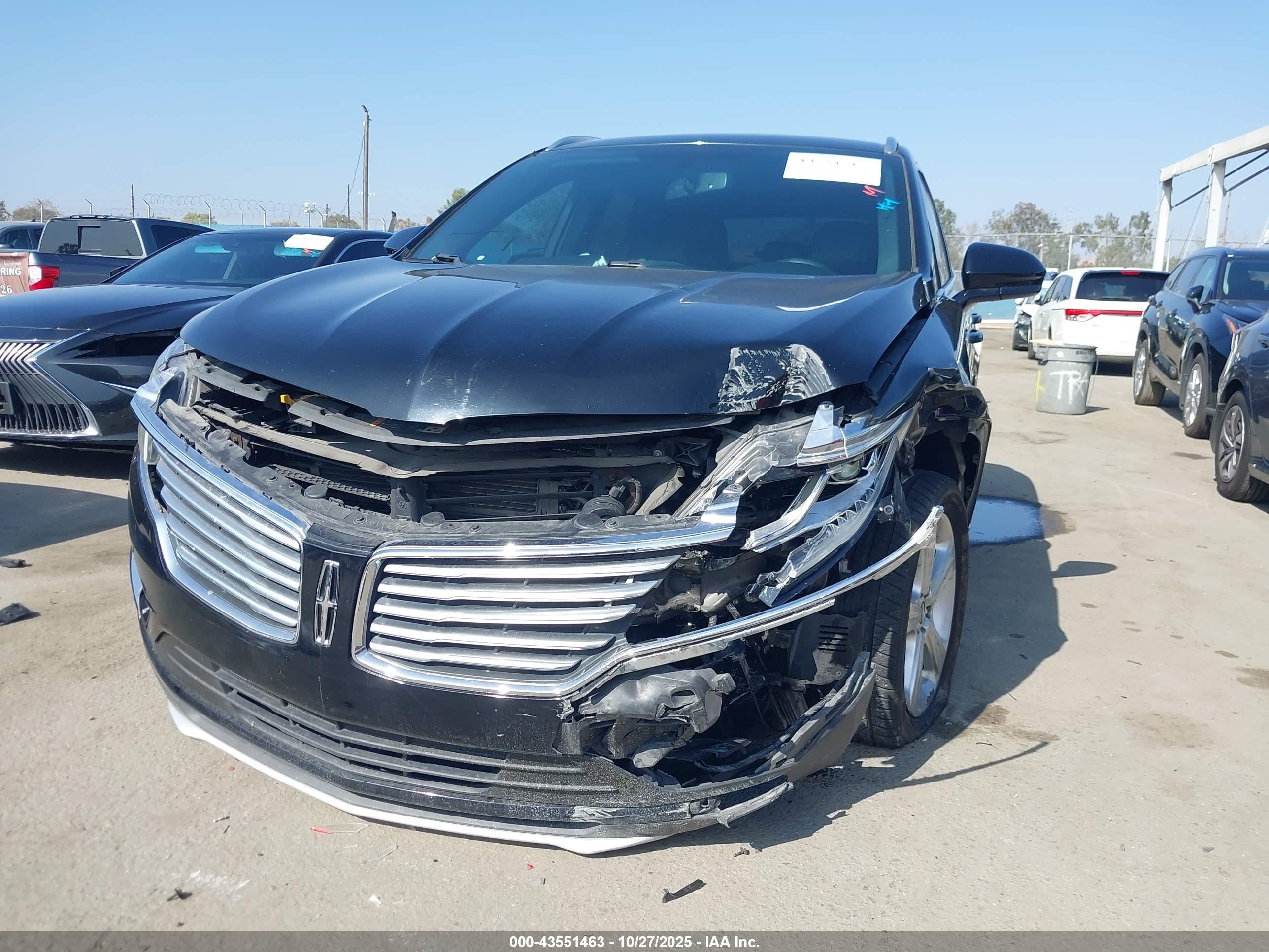 LINCOLN MKC image 6