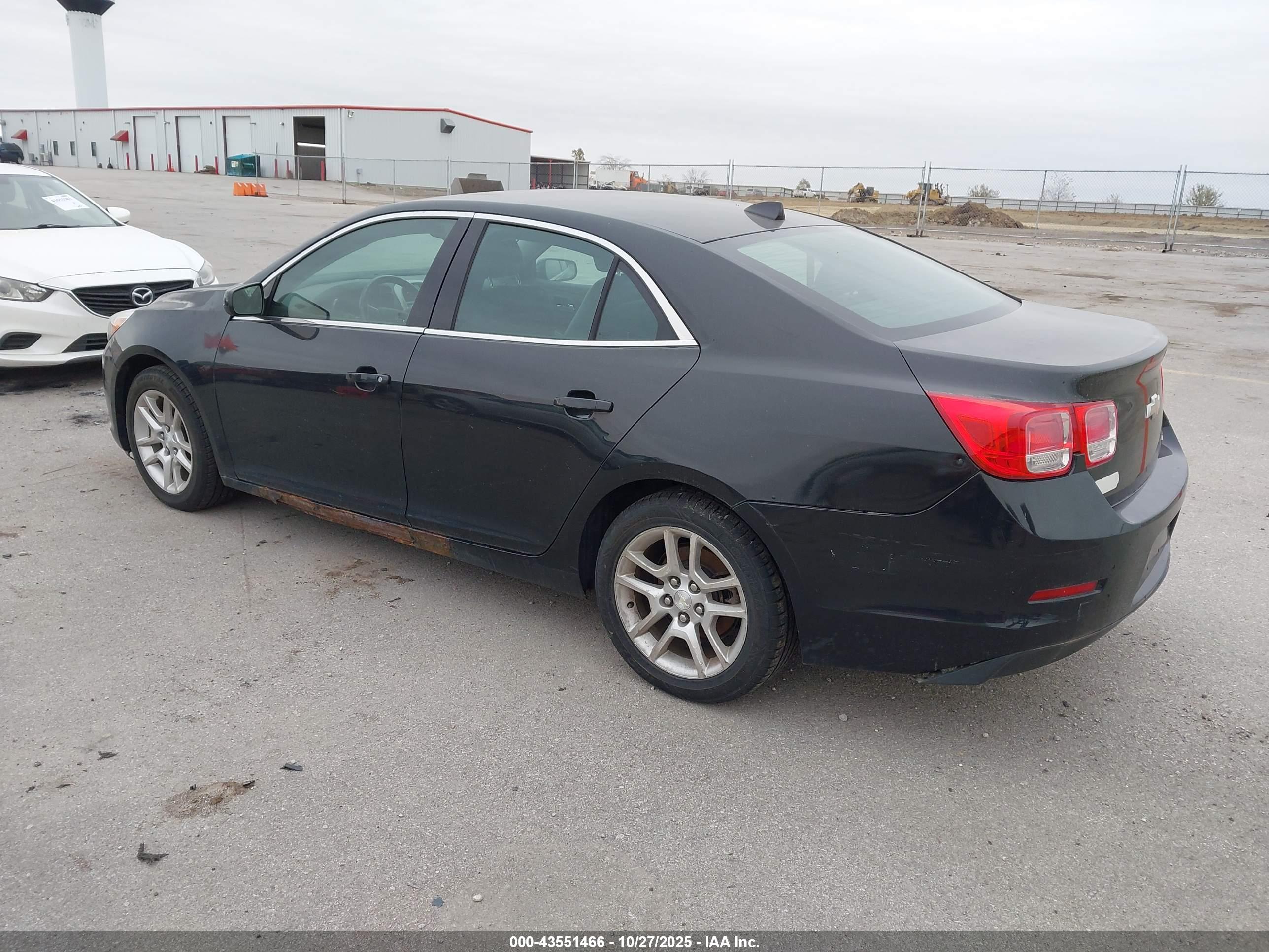 CHEVROLET MALIBU image 3