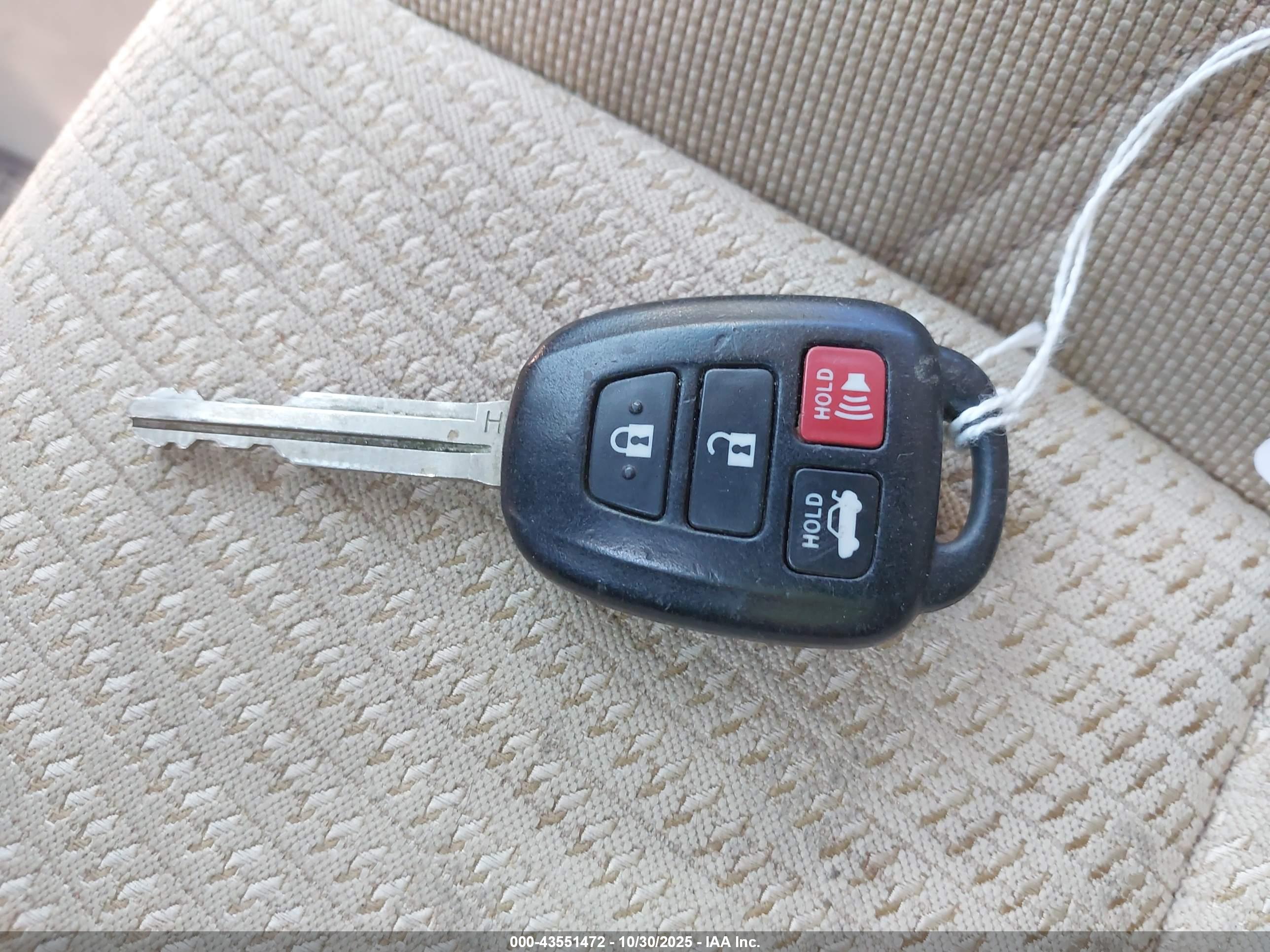 TOYOTA CAMRY image 11