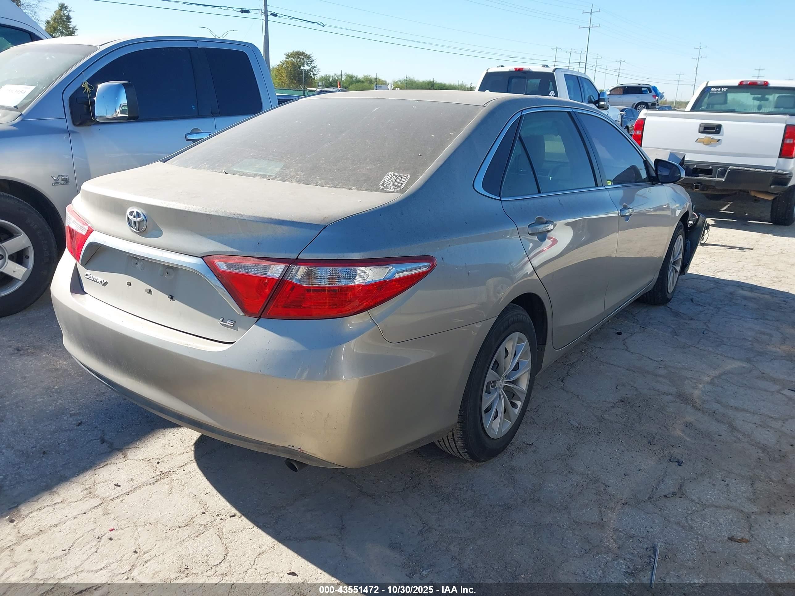 TOYOTA CAMRY image 4