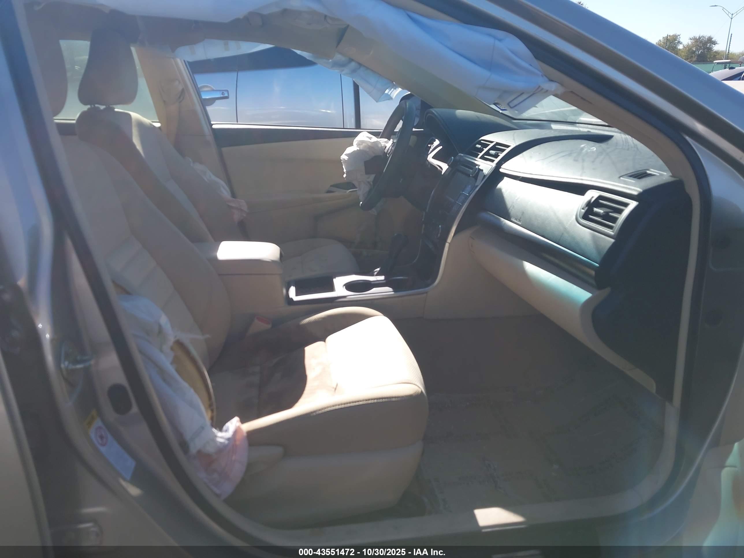 TOYOTA CAMRY image 5