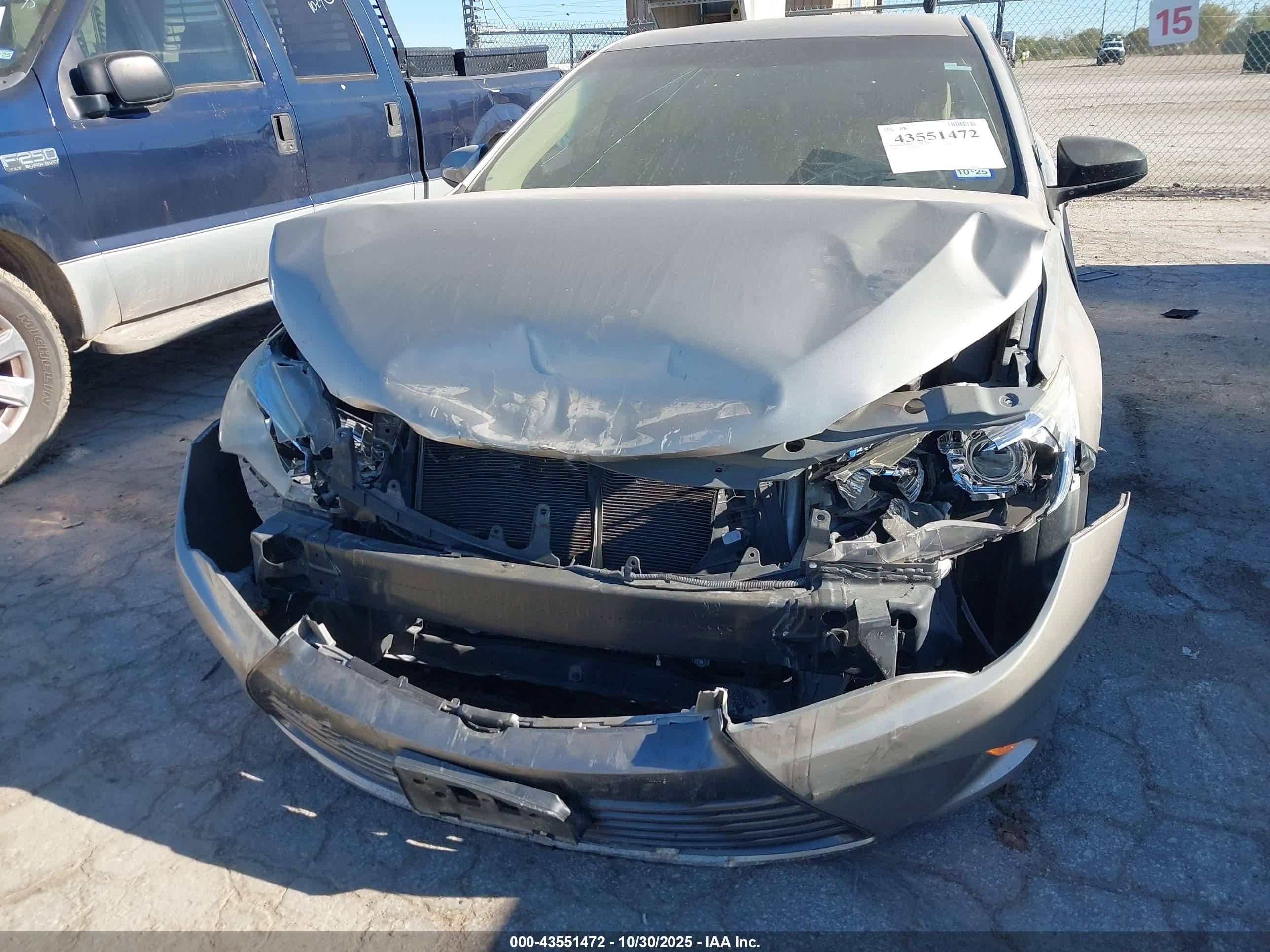 TOYOTA CAMRY image 6