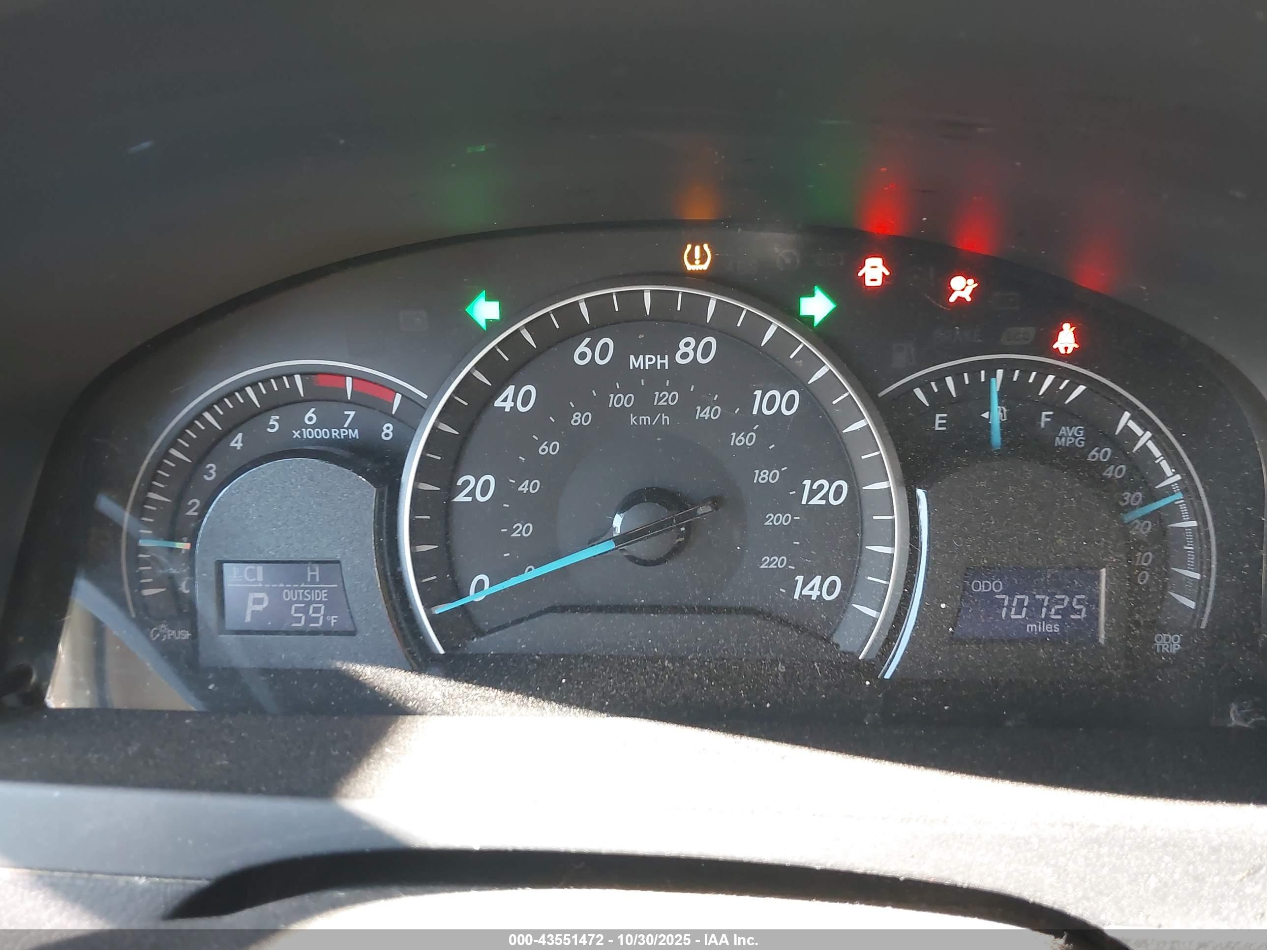 TOYOTA CAMRY image 7