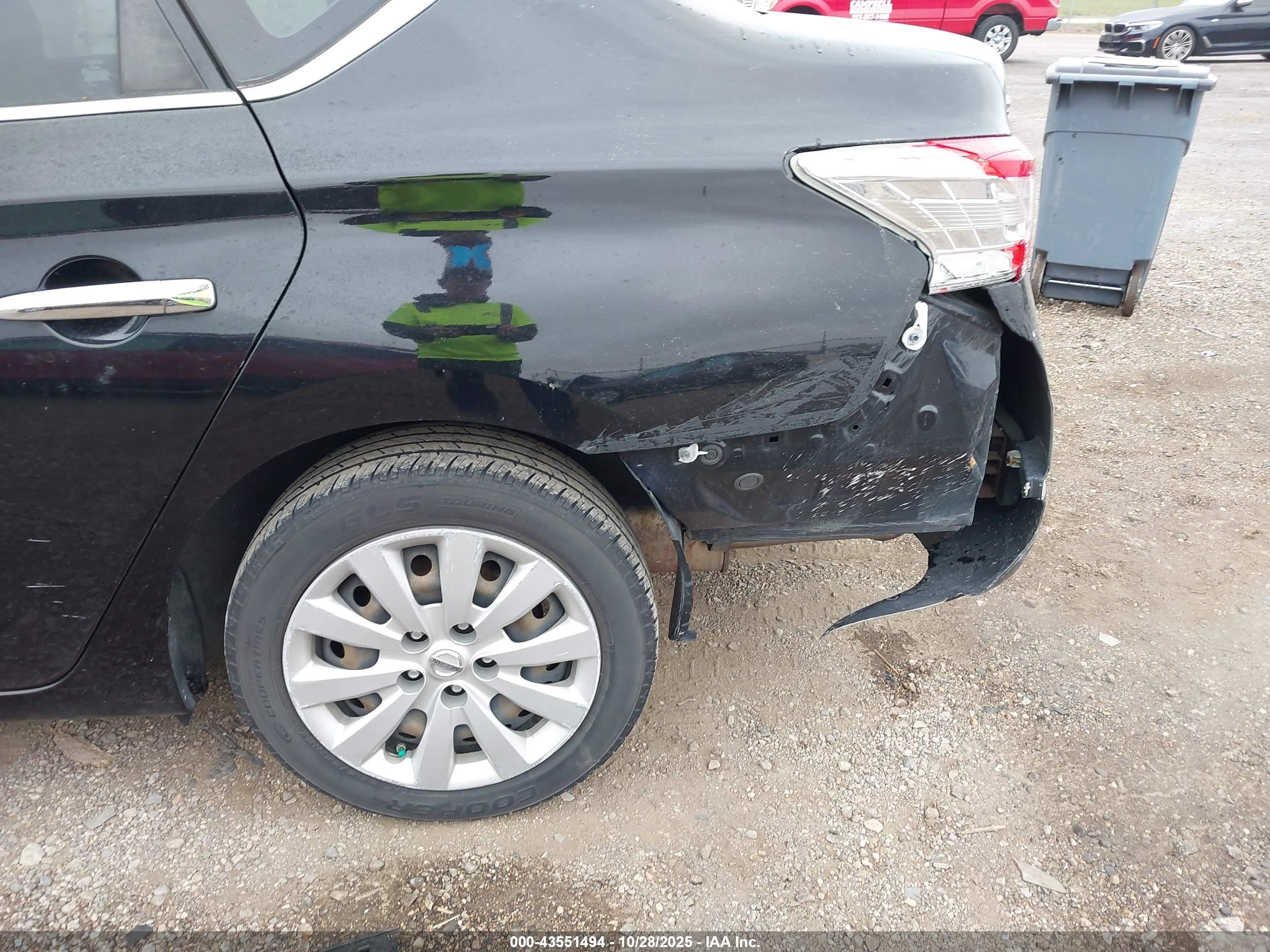 NISSAN SENTRA image 6