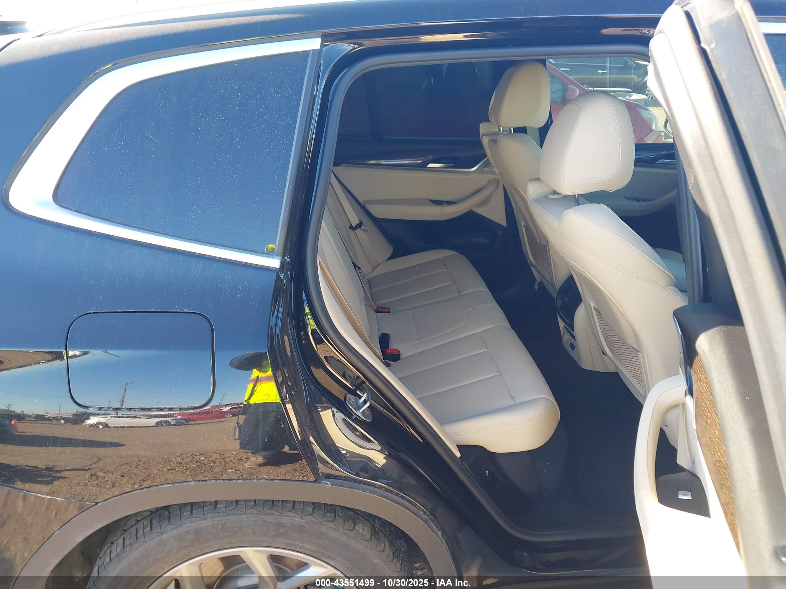 BMW X3 image 8