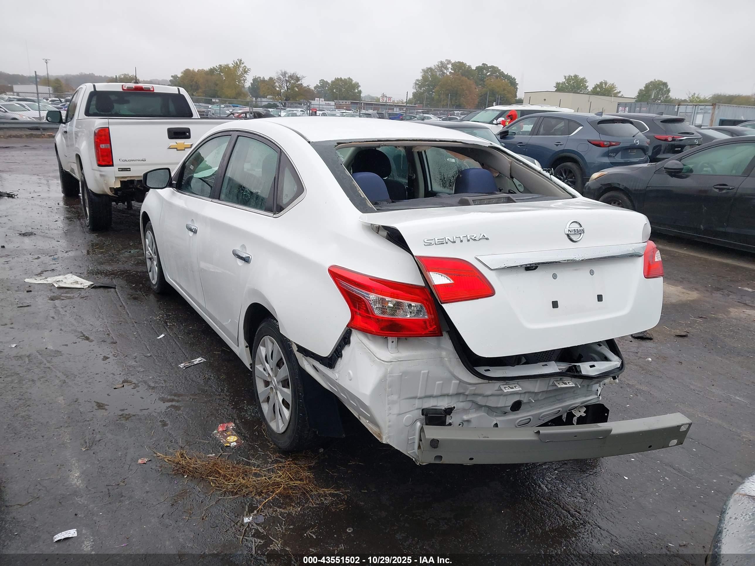 NISSAN SENTRA image 3