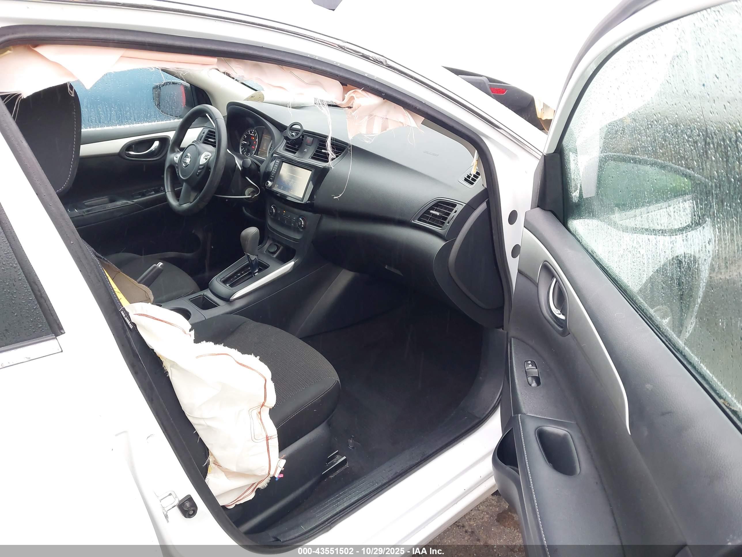 NISSAN SENTRA image 5