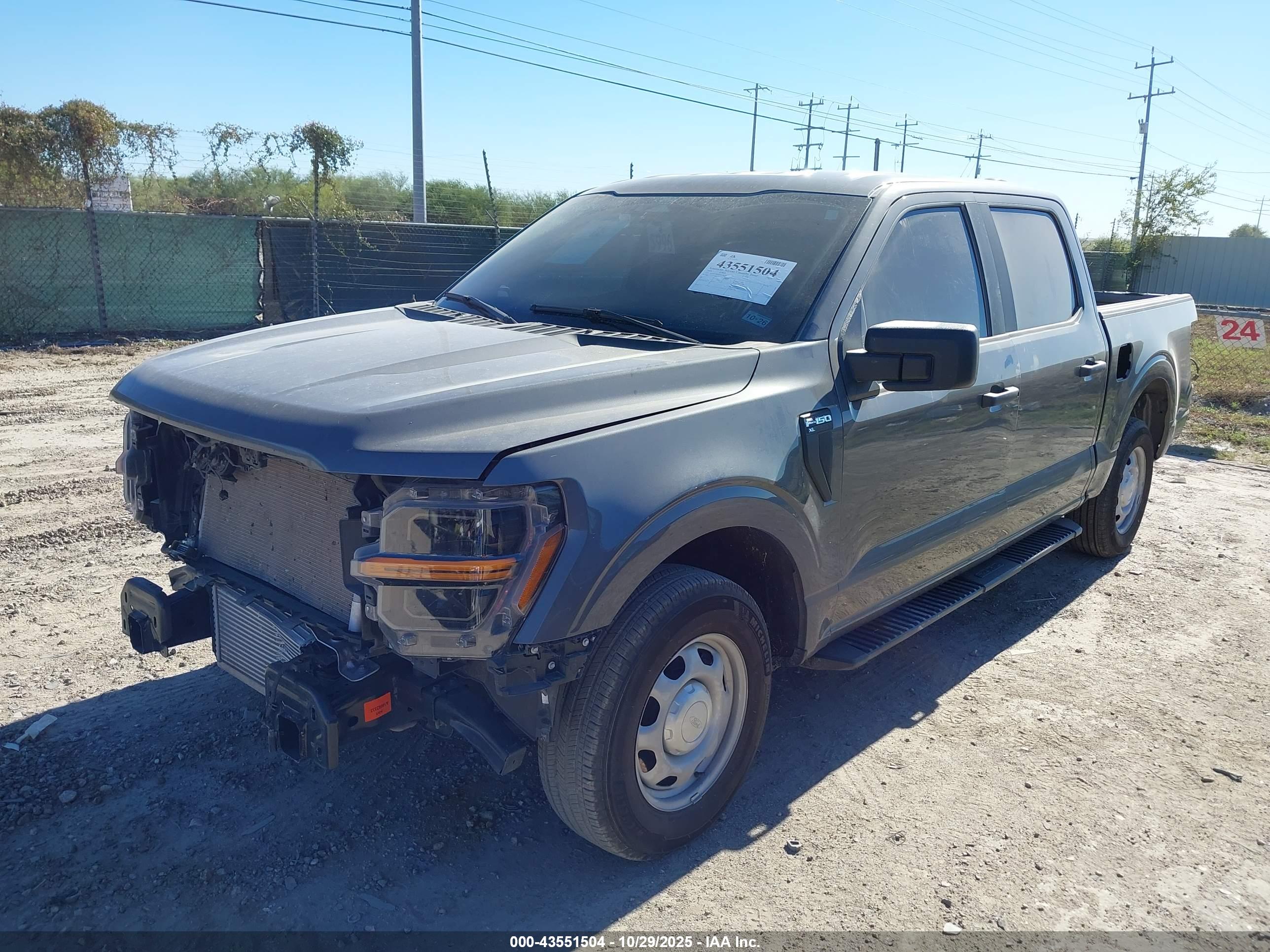 FORD F-150 image 2
