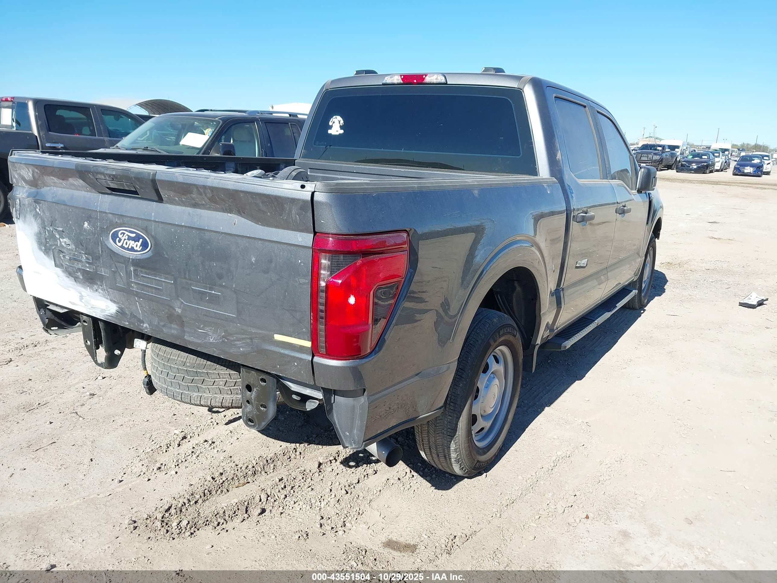 FORD F-150 image 4