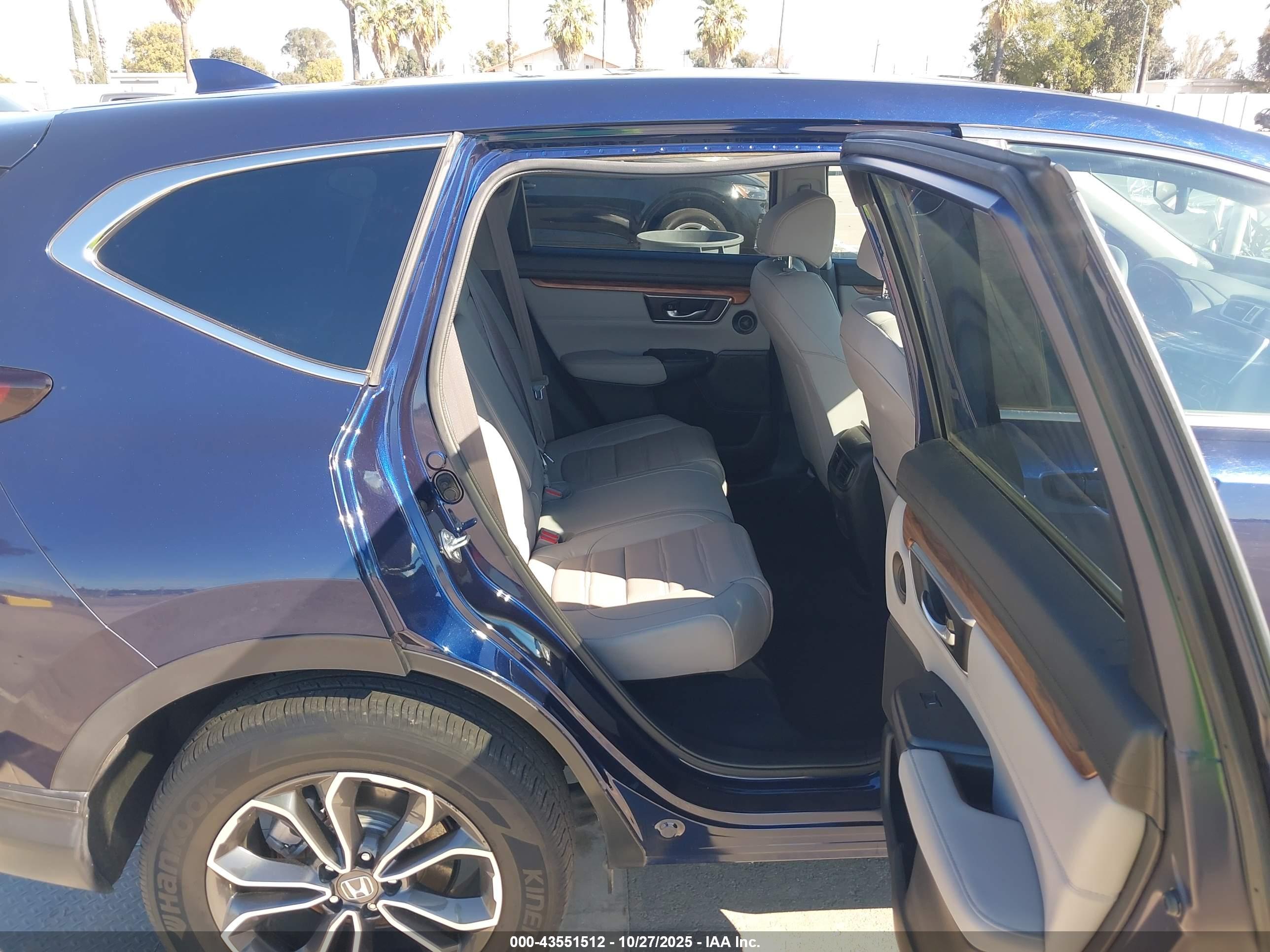 HONDA CR-V image 8