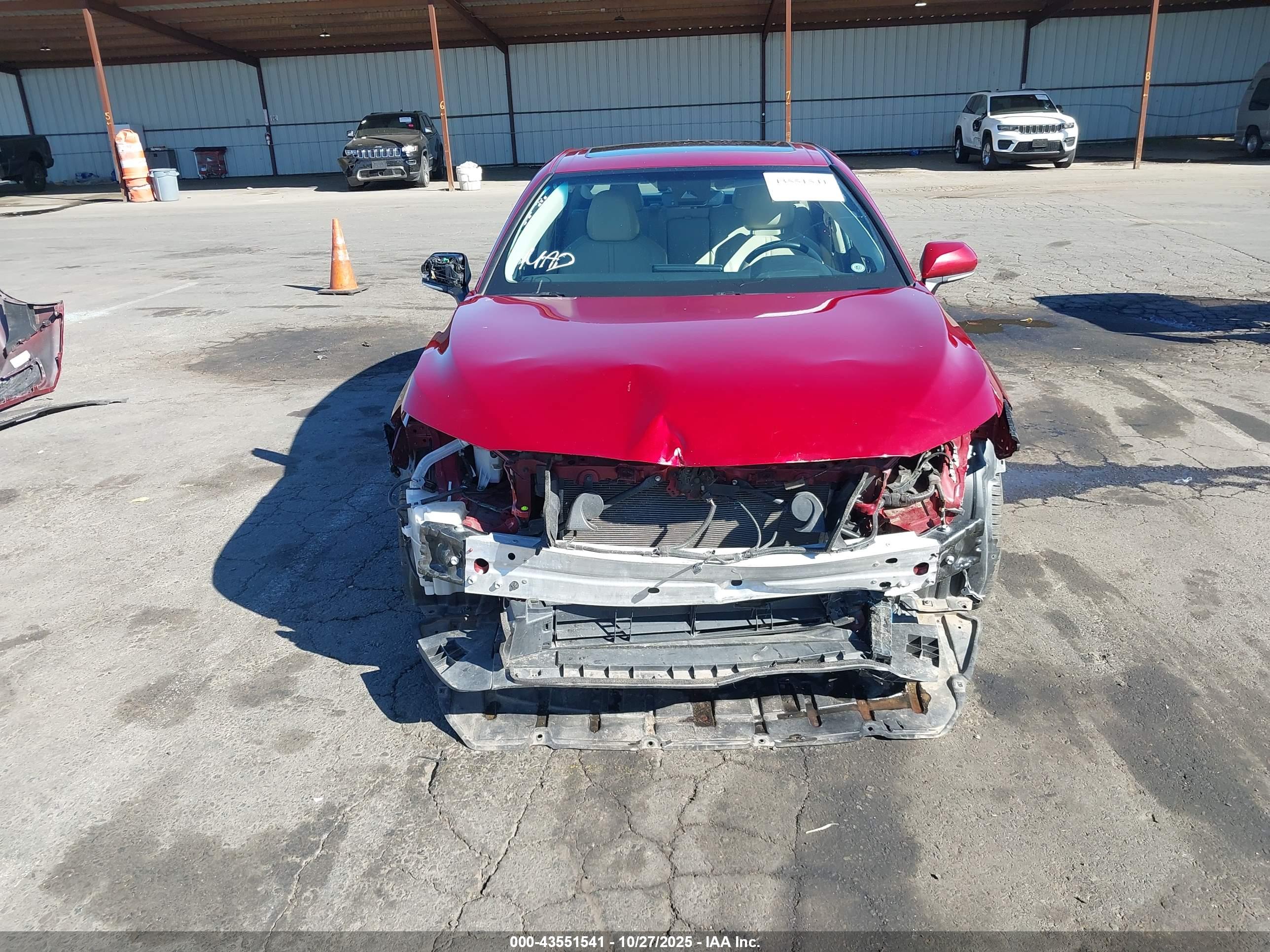 TOYOTA AVALON image 6