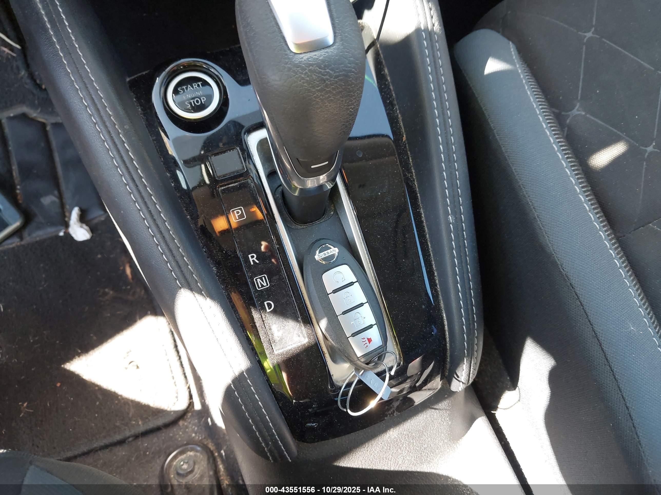 NISSAN KICKS image 11
