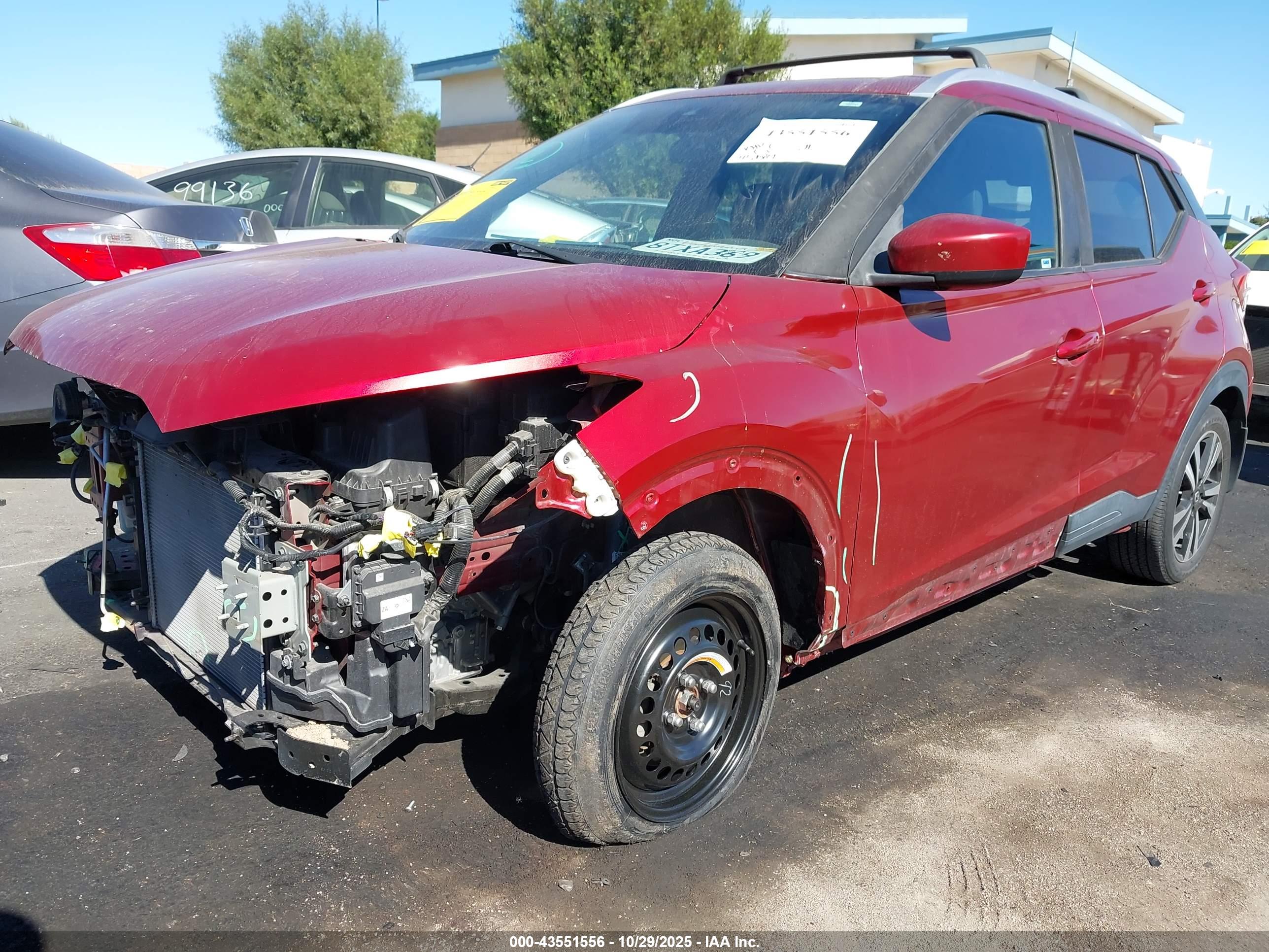 NISSAN KICKS image 2