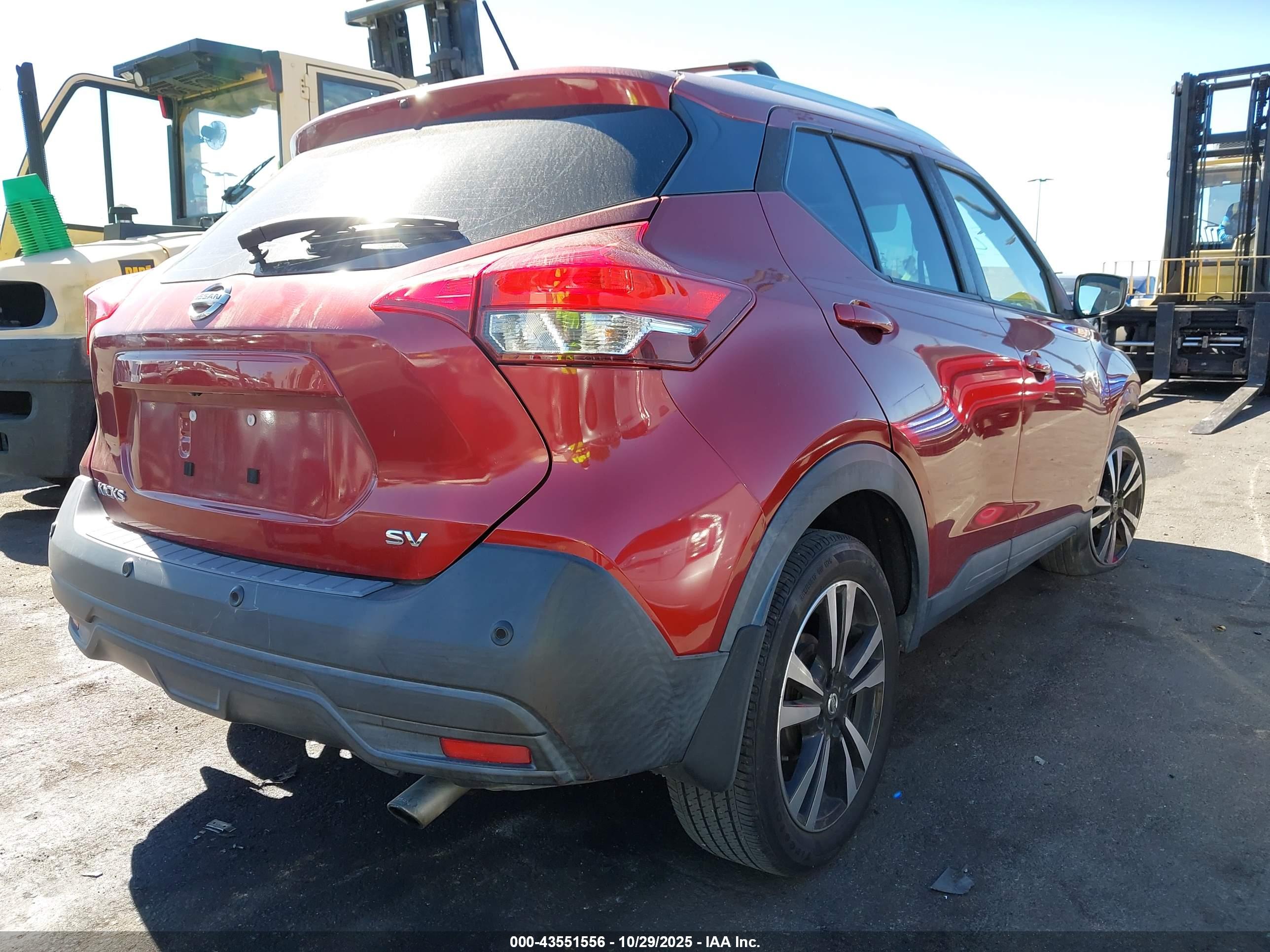 NISSAN KICKS image 4
