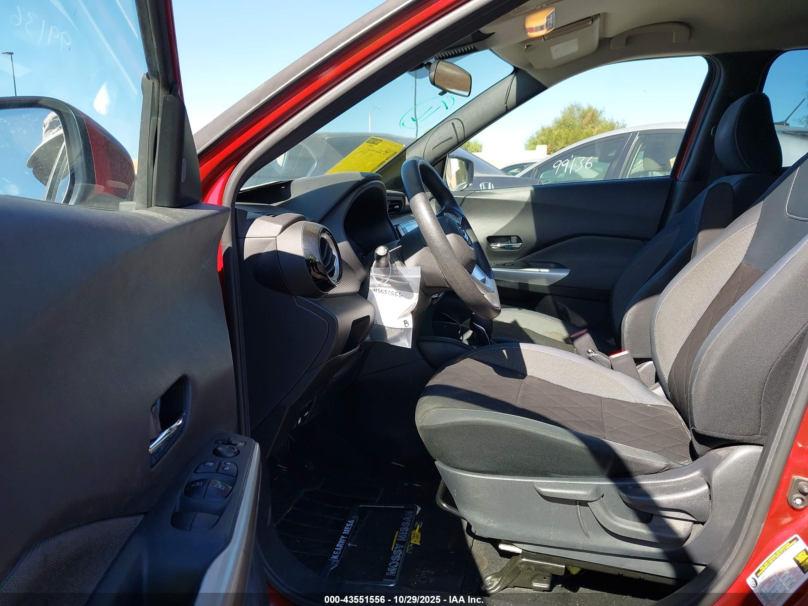 NISSAN KICKS image 5