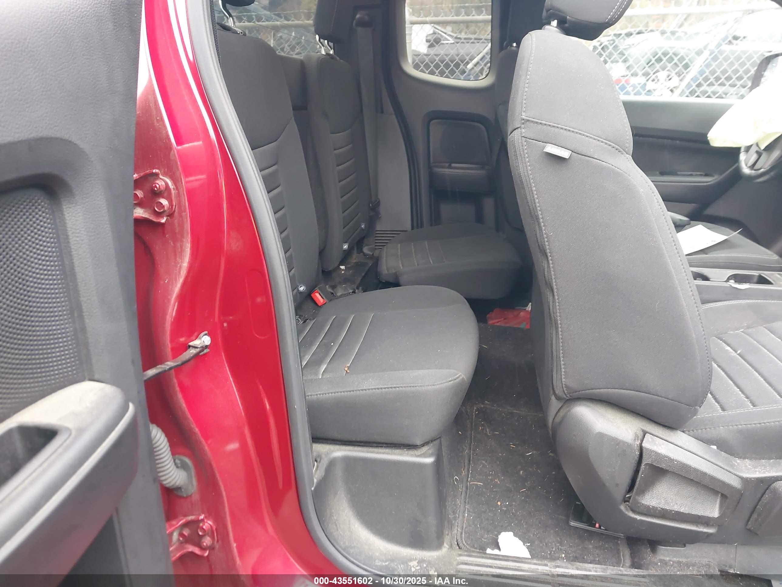 FORD RANGER image 8