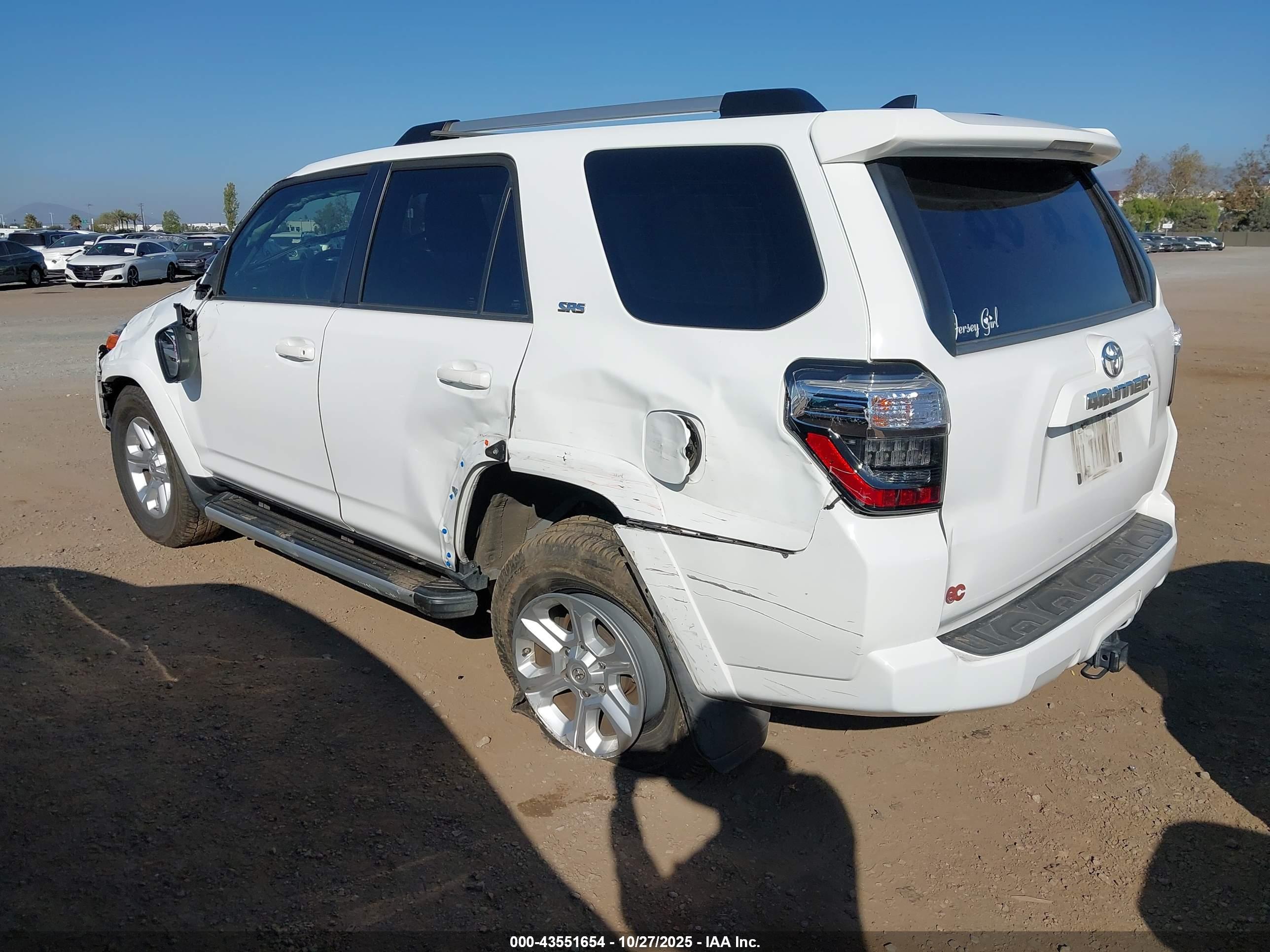 TOYOTA 4RUNNER image 3