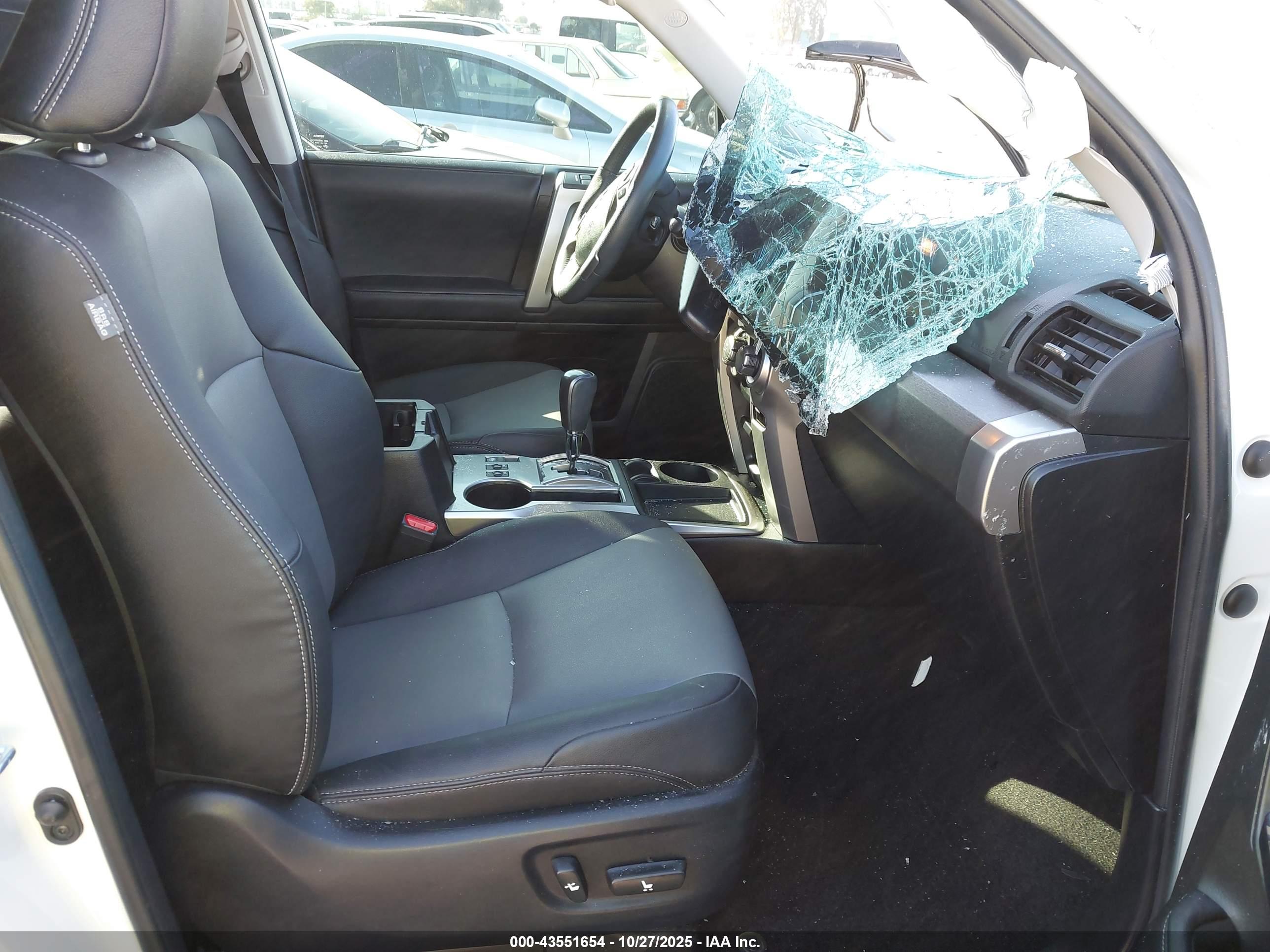 TOYOTA 4RUNNER image 5