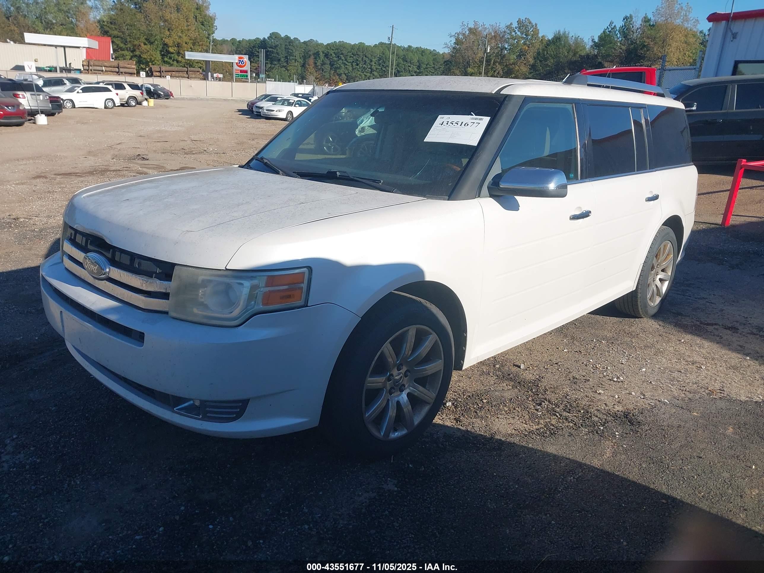 FORD FLEX image 2