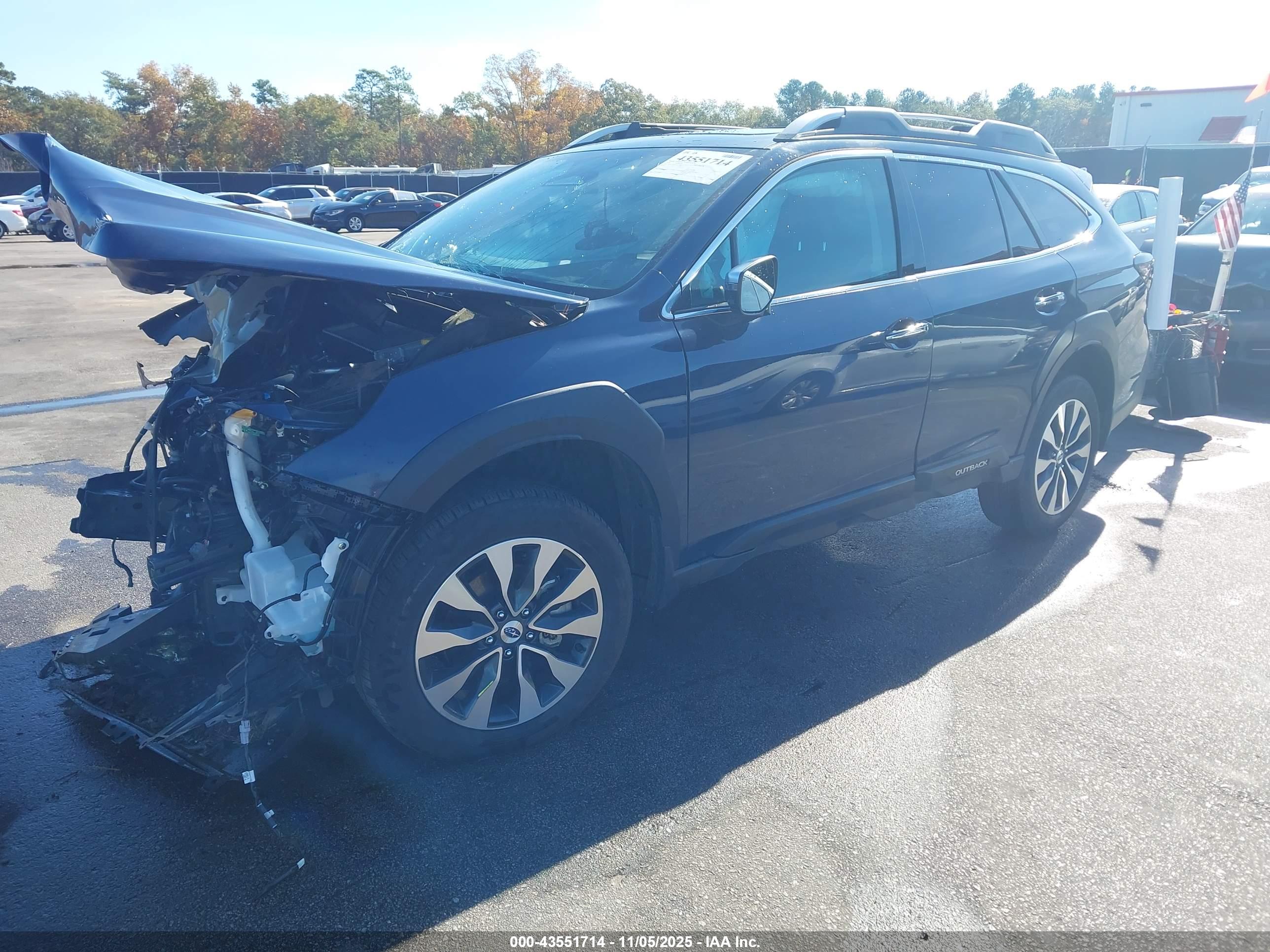 SUBARU OUTBACK image 2