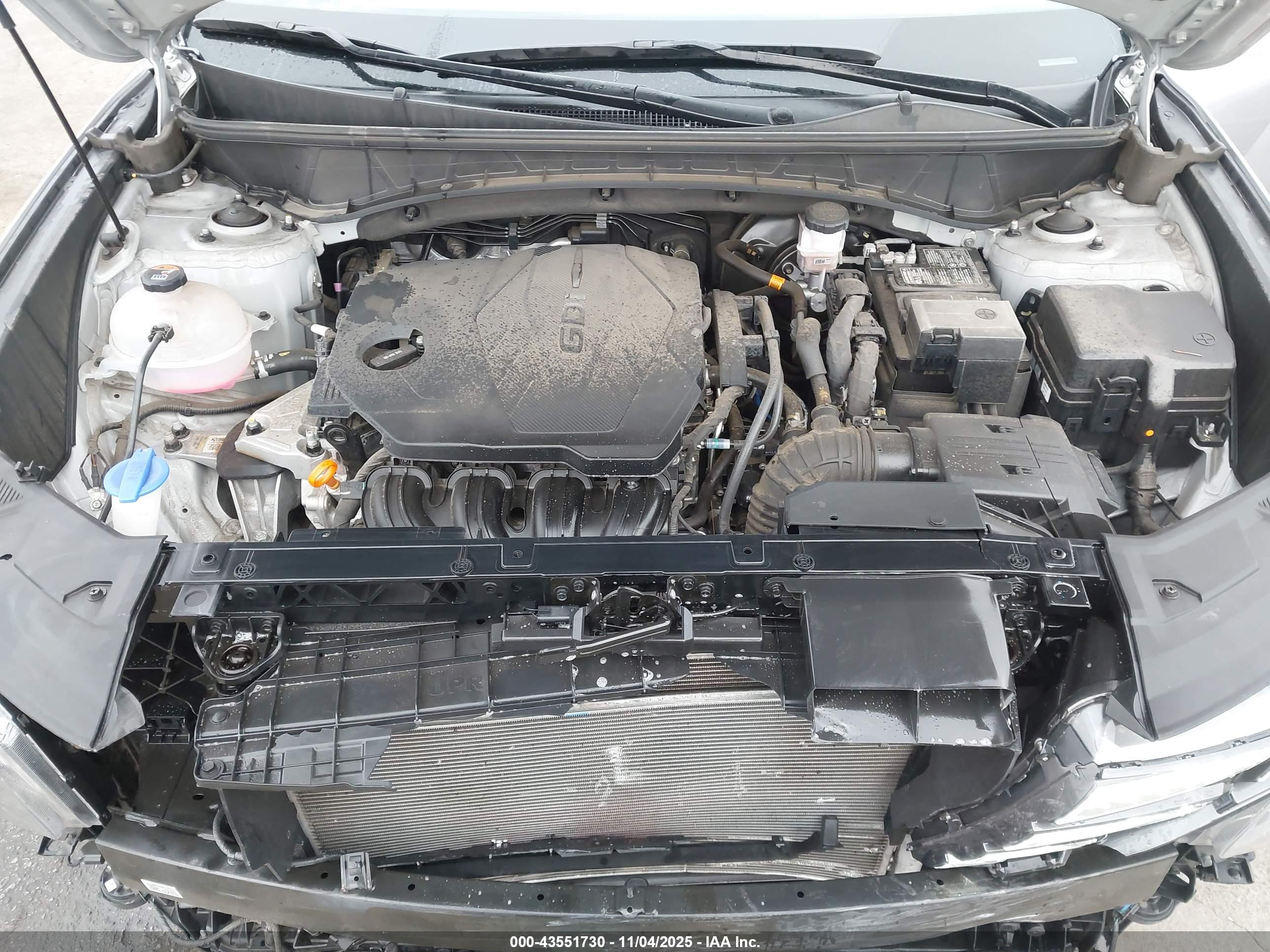 HYUNDAI TUCSON image 10