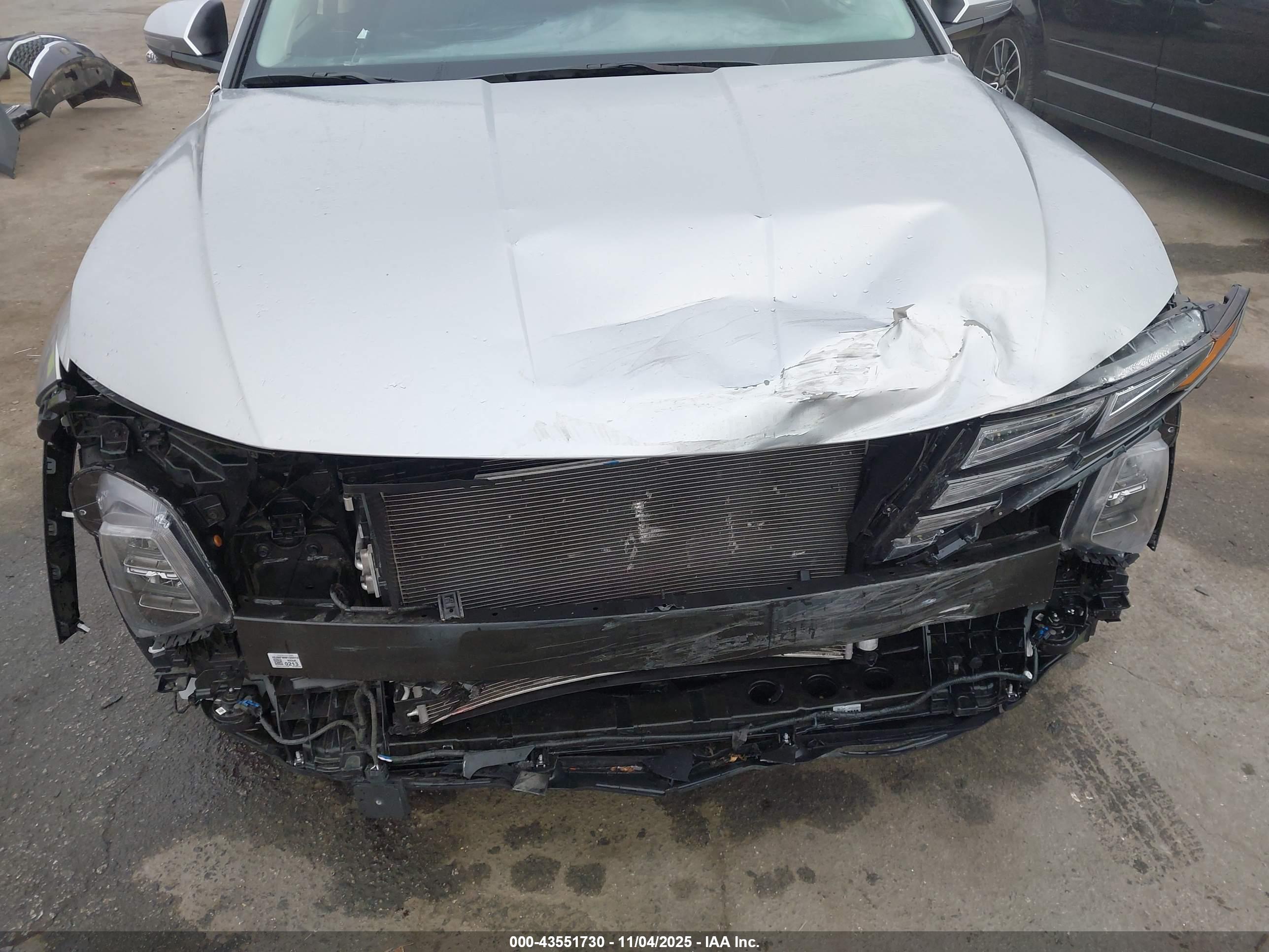 HYUNDAI TUCSON image 6