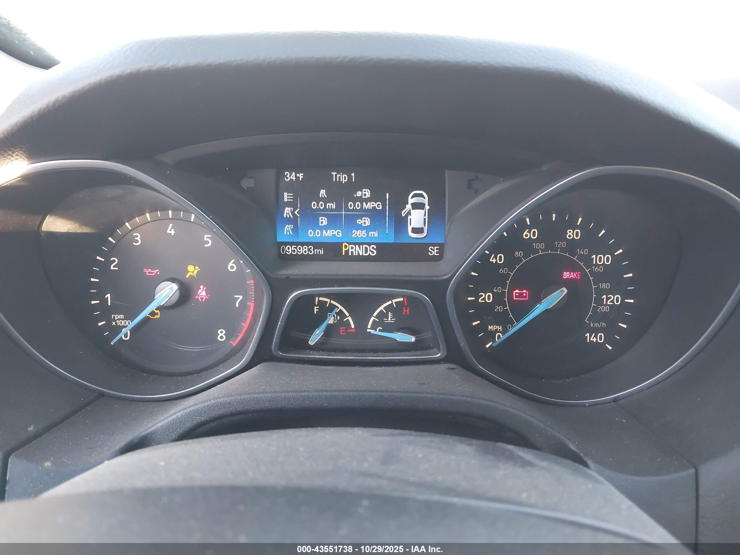 FORD FOCUS image 7