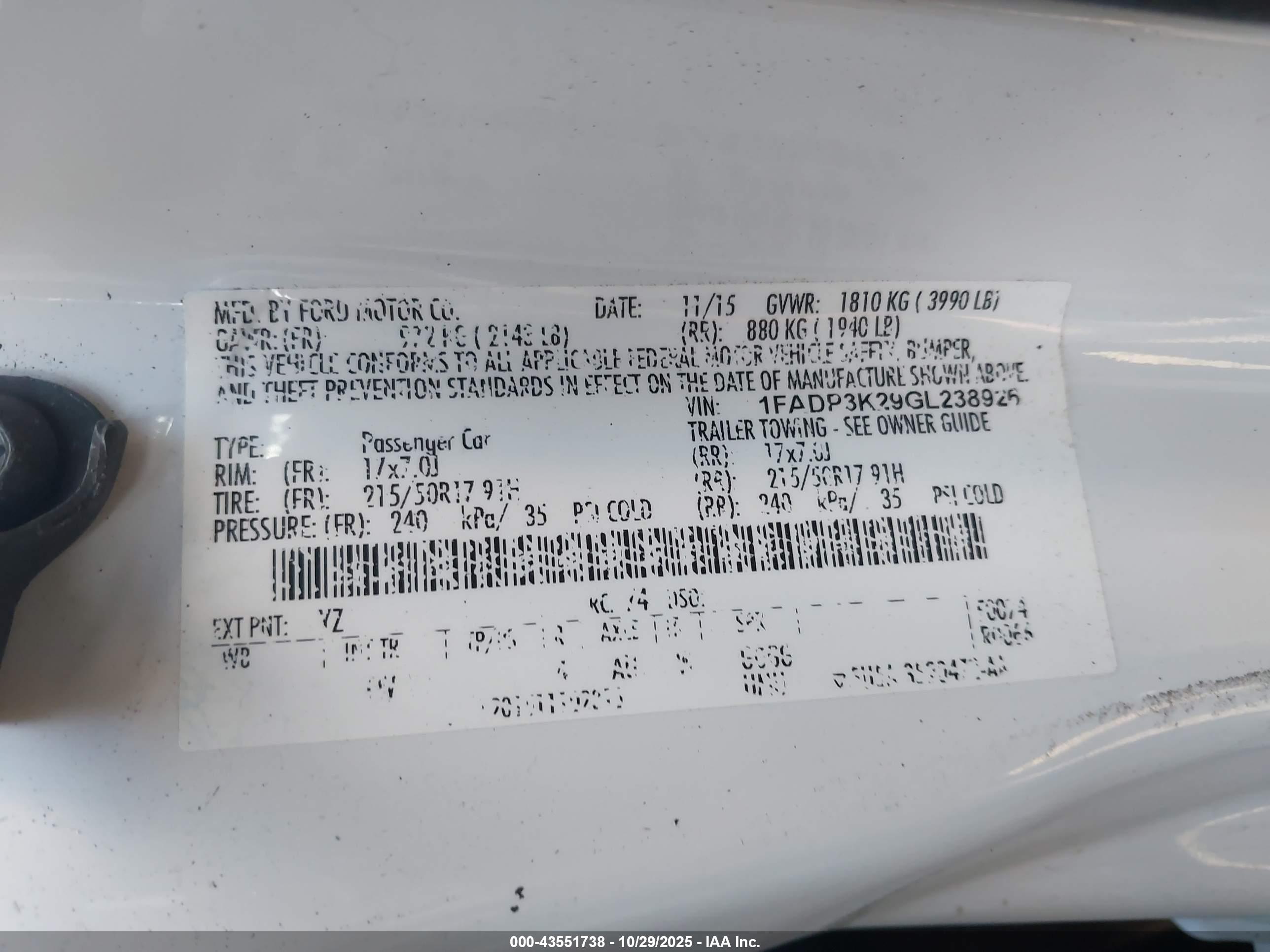 FORD FOCUS image 9