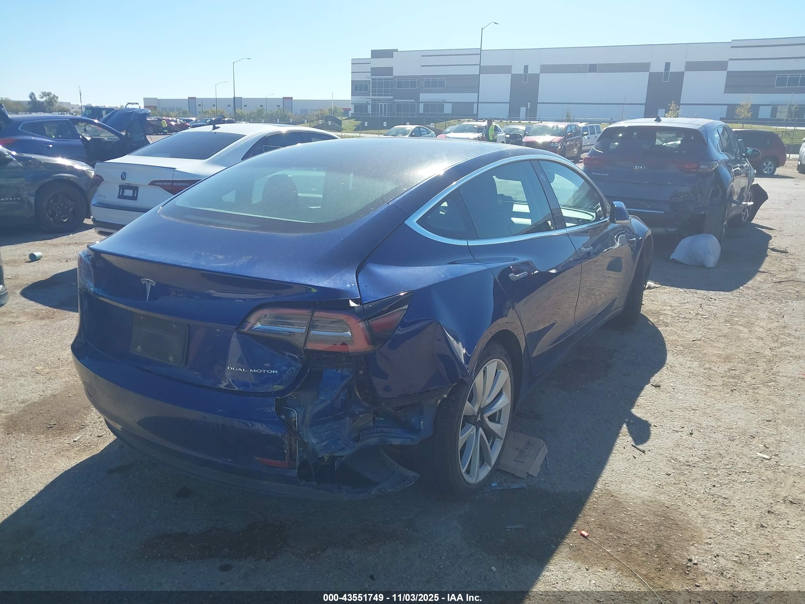 TESLA MODEL image 4