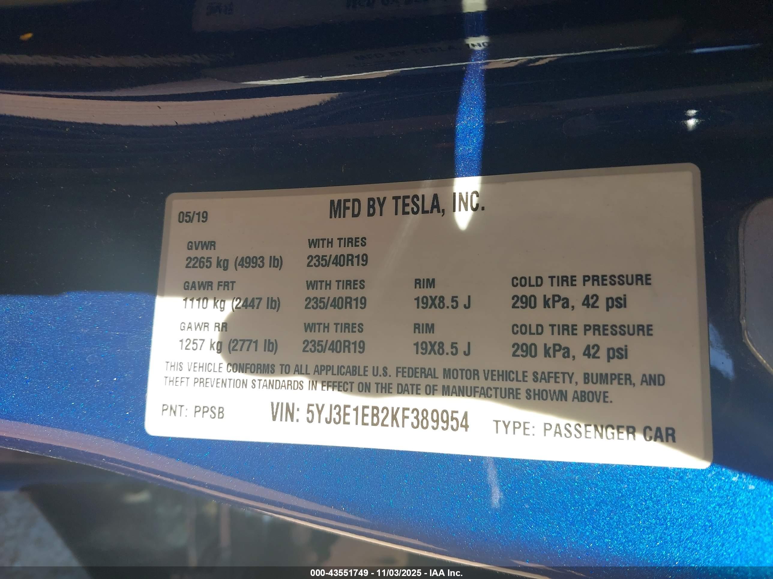 TESLA MODEL image 9
