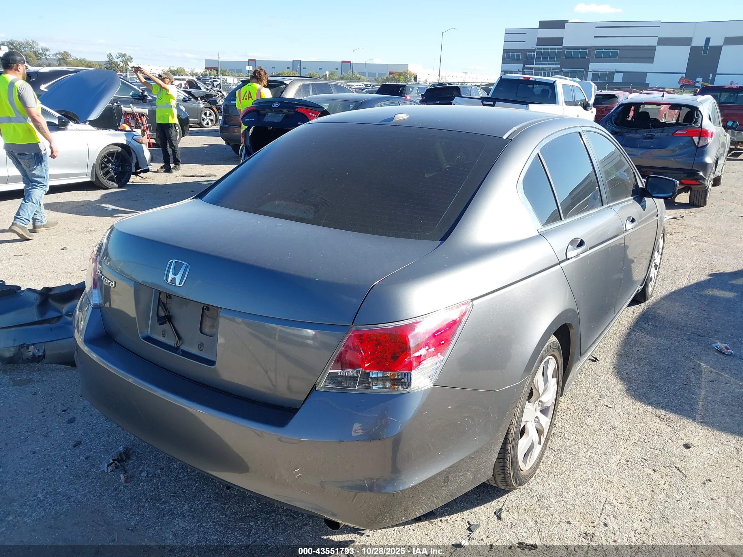 HONDA ACCORD image 4