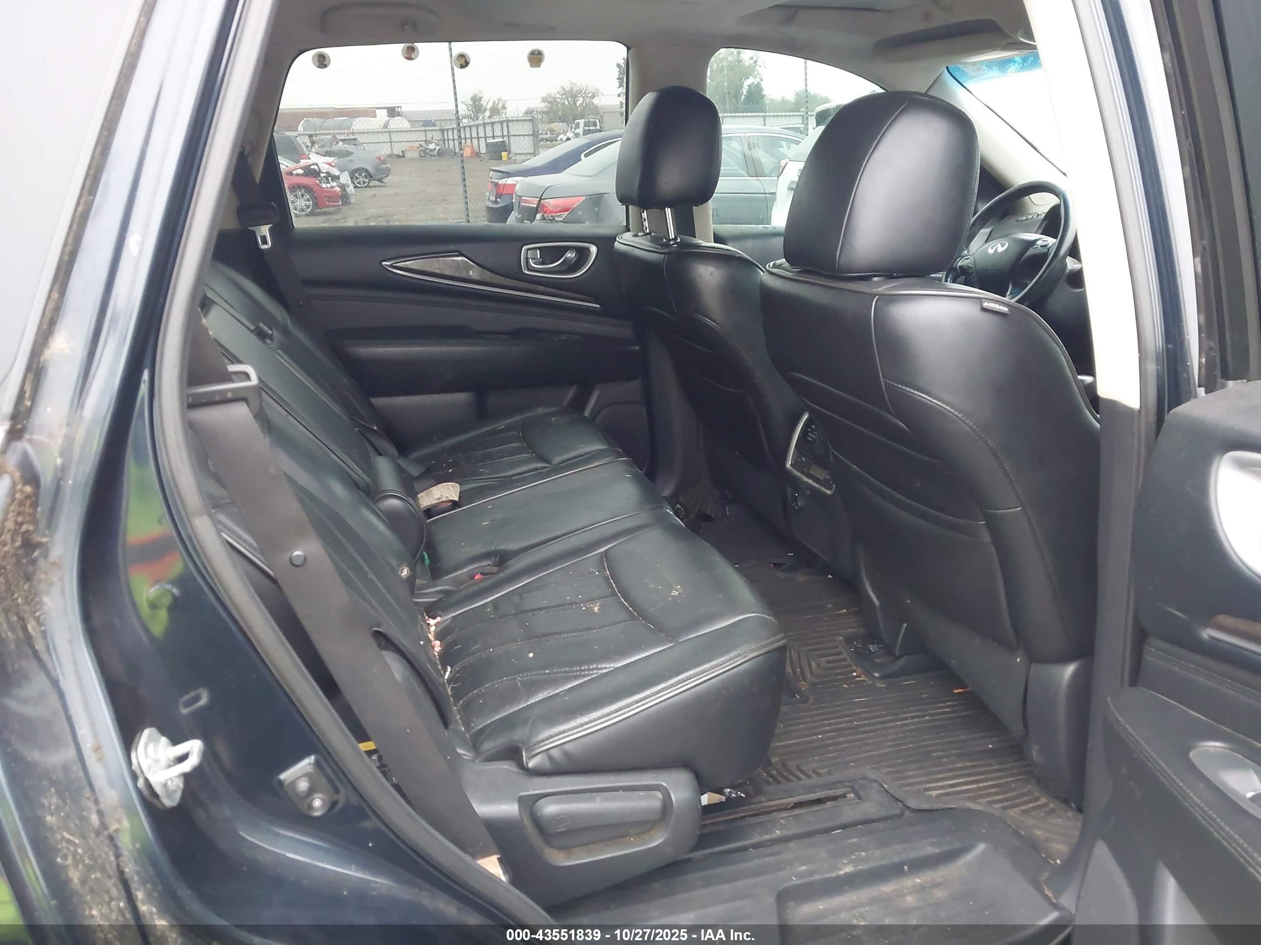 INFINITI QX60 image 8