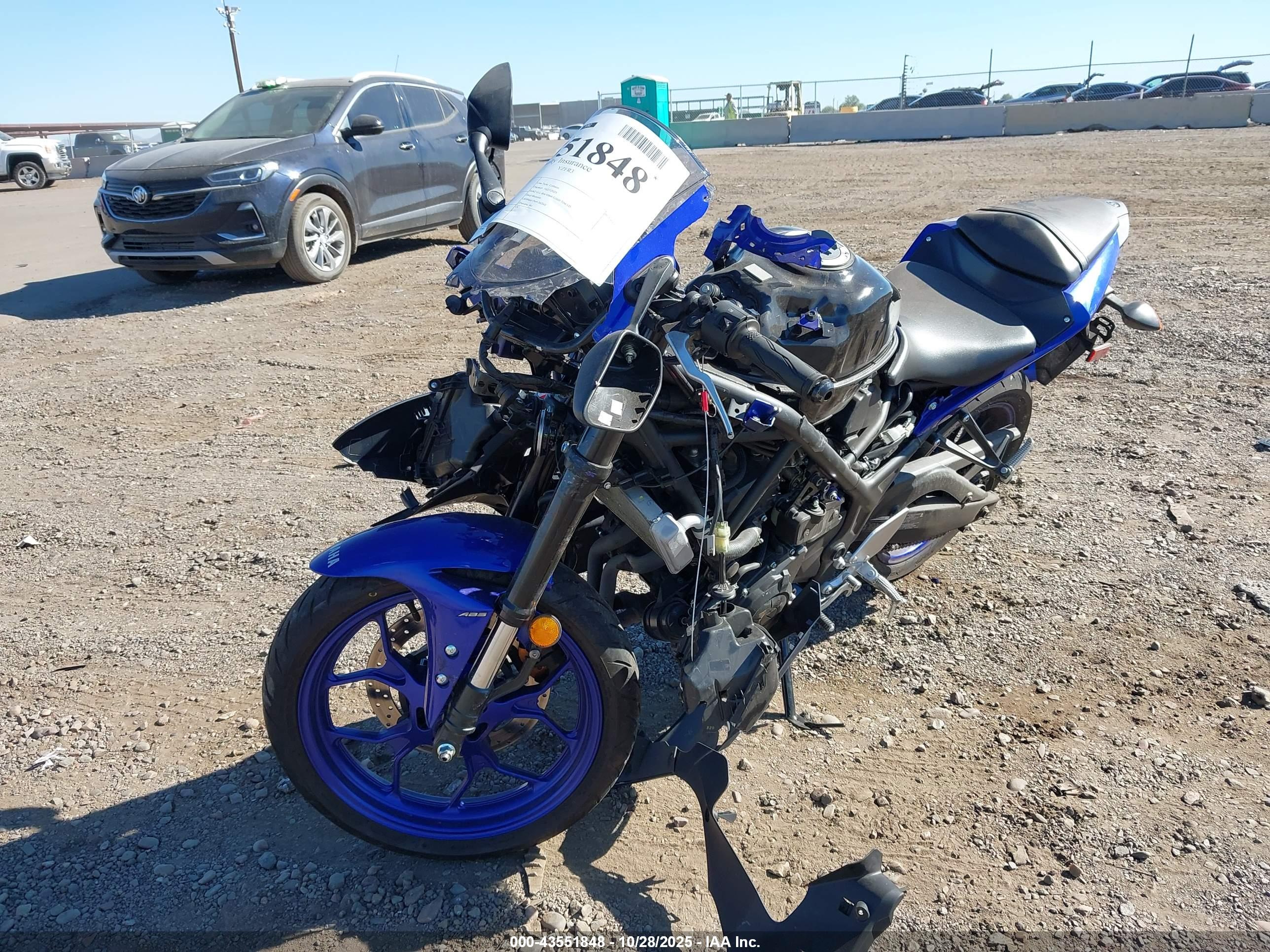 YAMAHA YZFR3 image 2