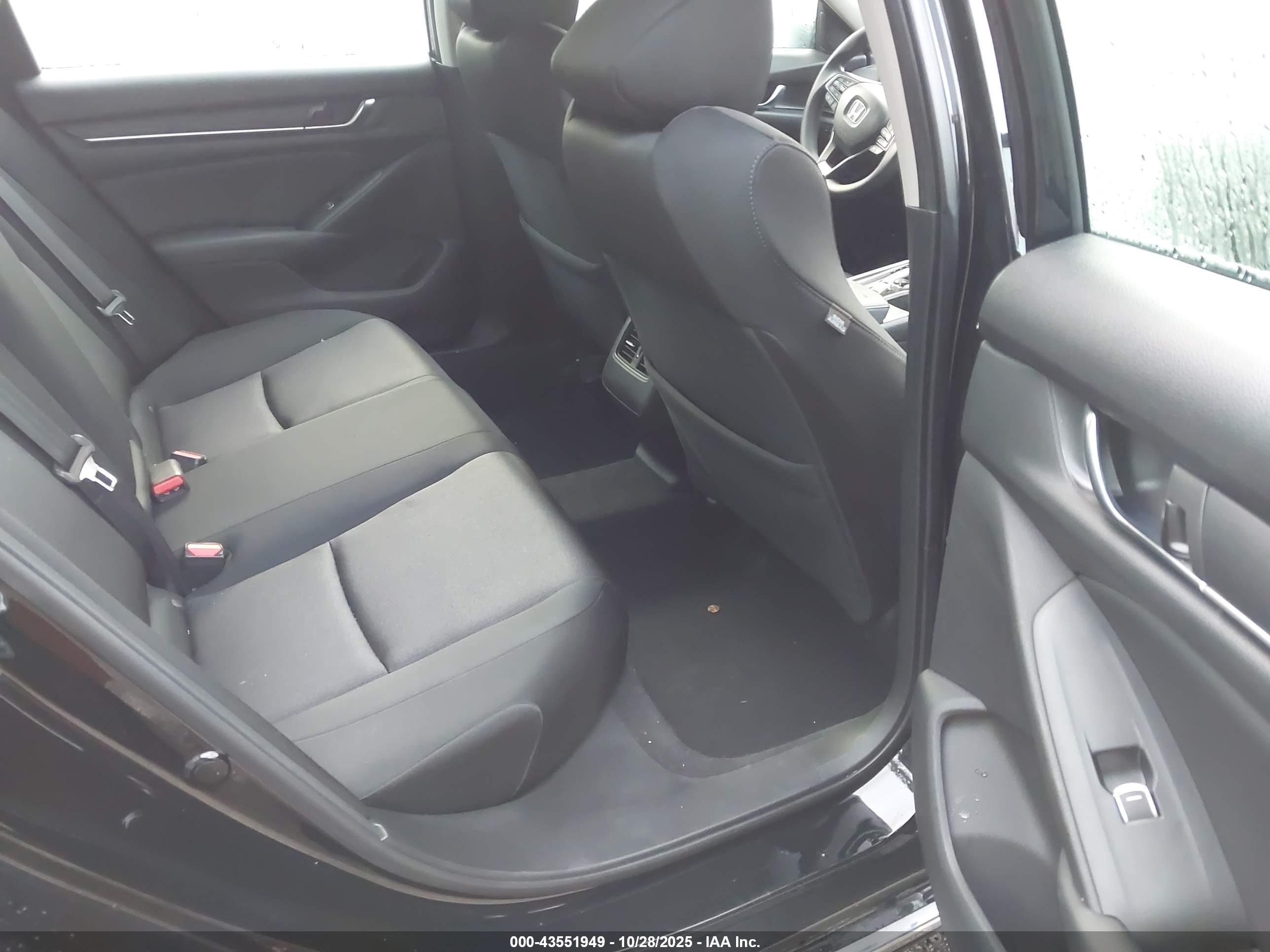 HONDA ACCORD image 8