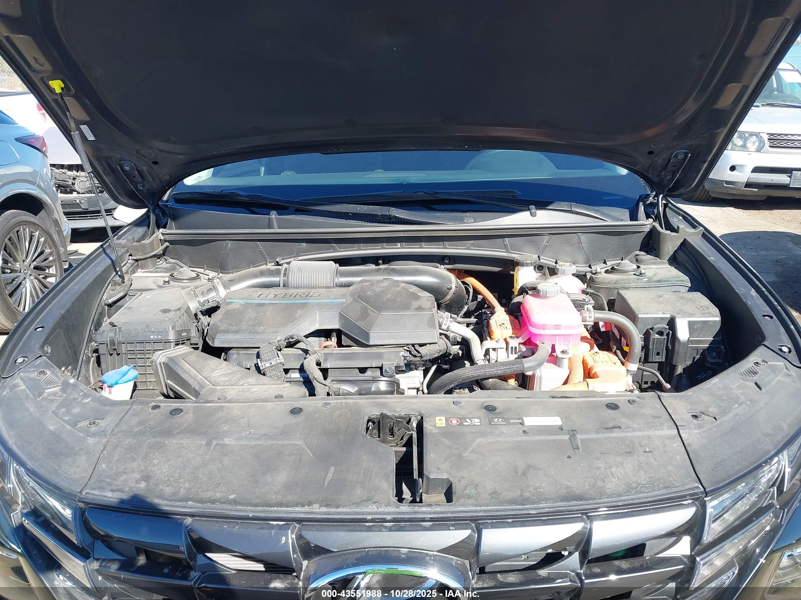HYUNDAI TUCSON image 10