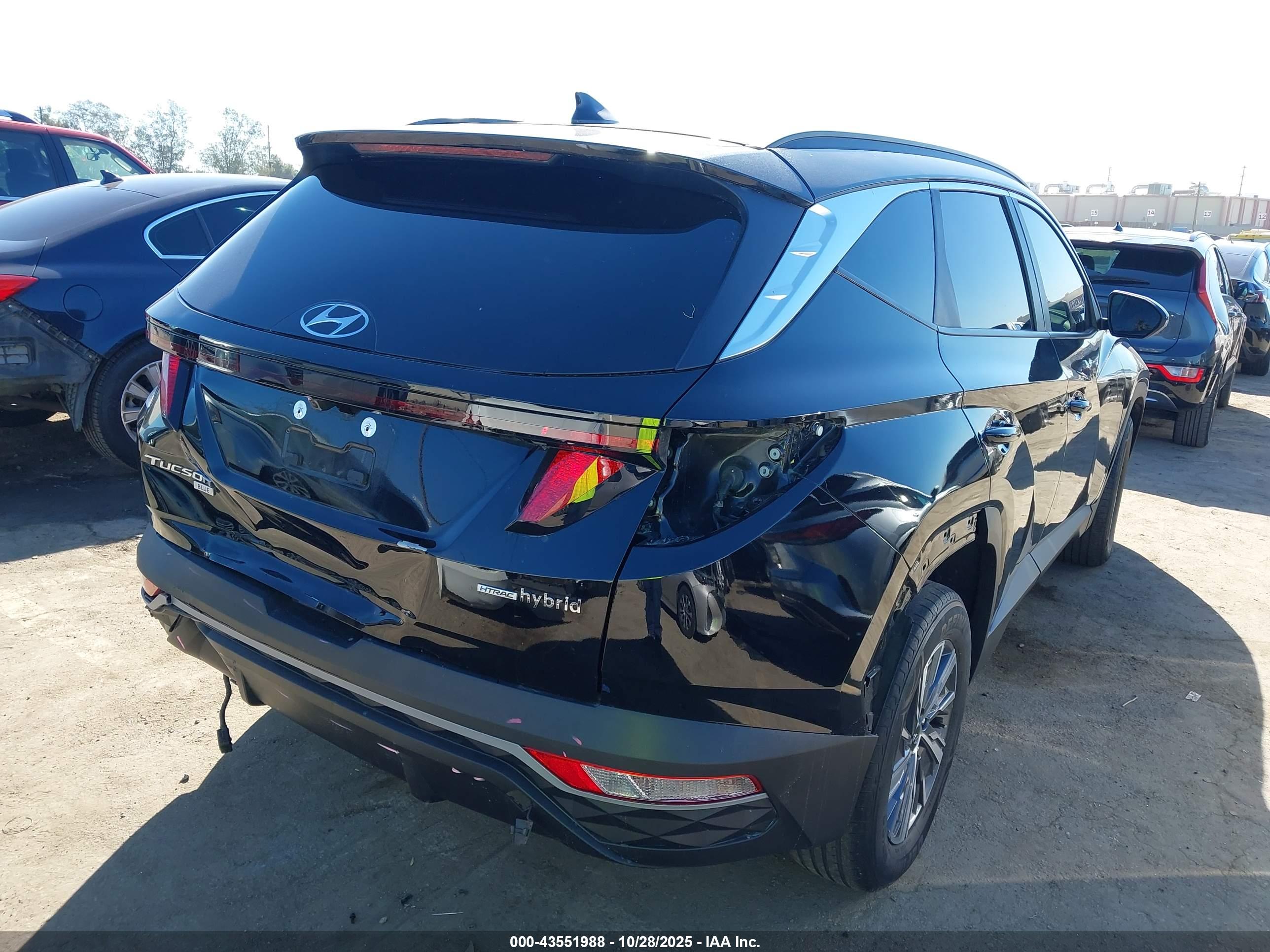 HYUNDAI TUCSON image 4